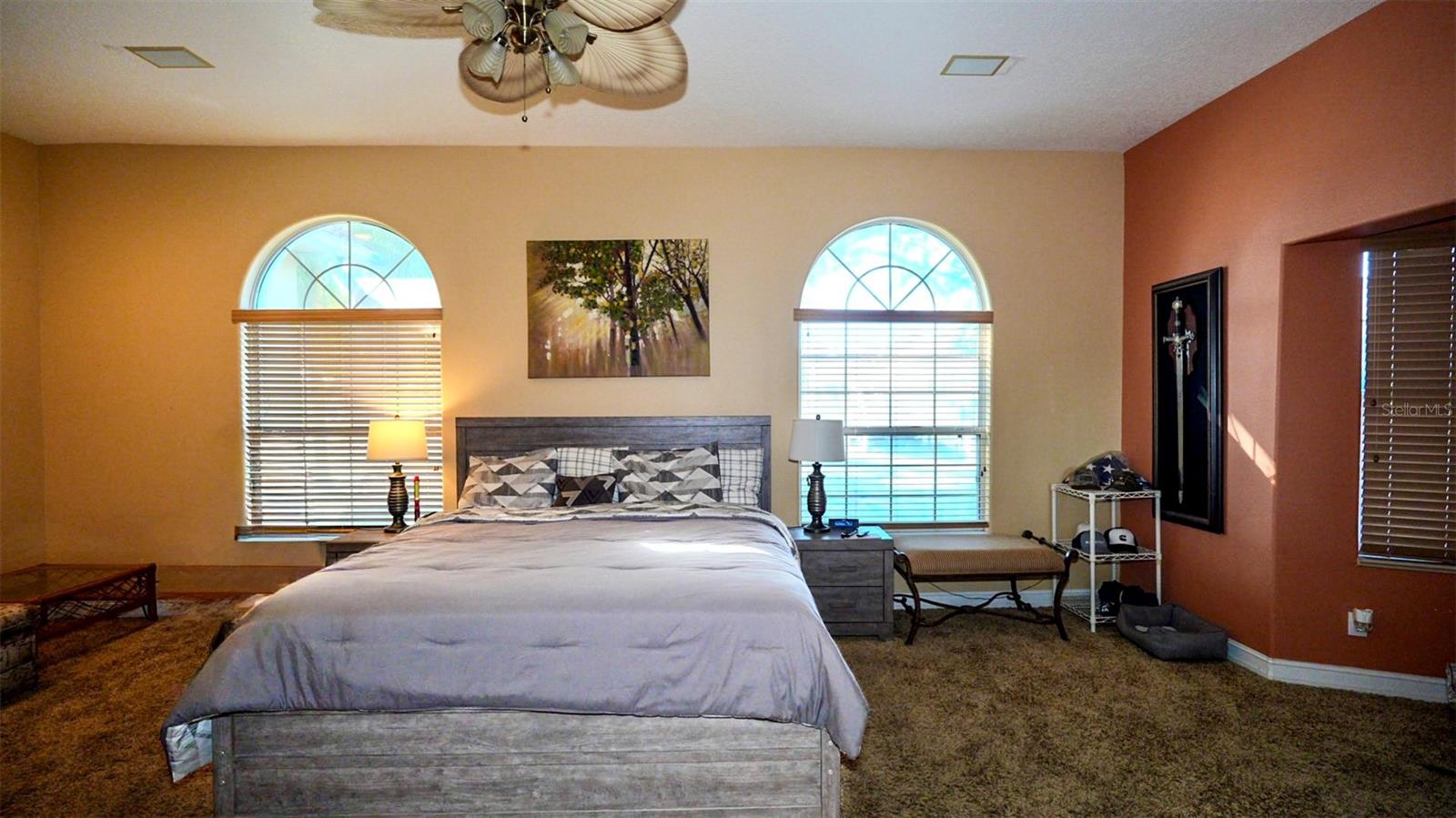 Image 22 of 47 For 14117 Boggy Creek Road