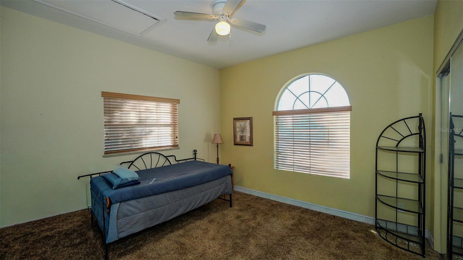 Image 28 of 47 For 14117 Boggy Creek Road