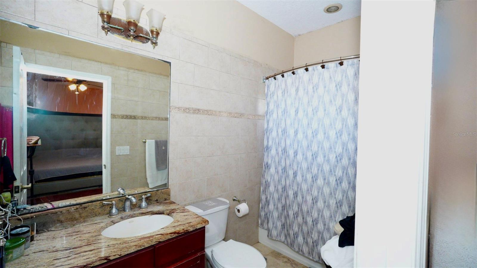 Image 33 of 47 For 14117 Boggy Creek Road