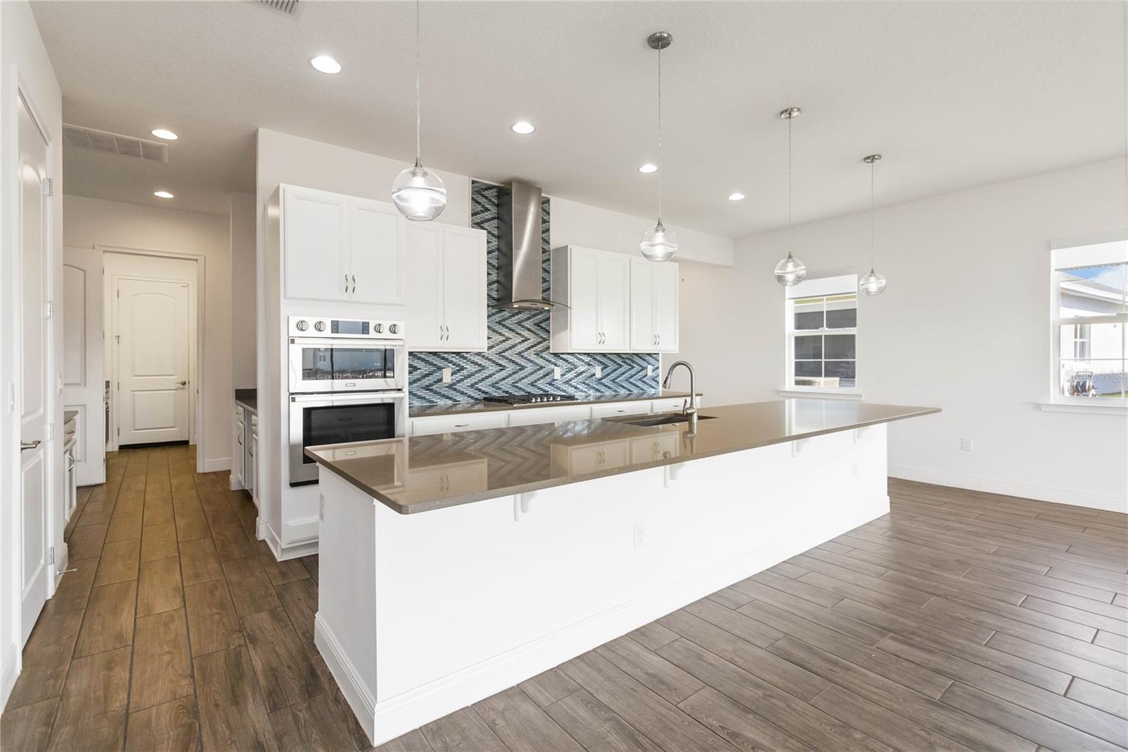 Image 10 of 32 For 2709 Greenlands Street