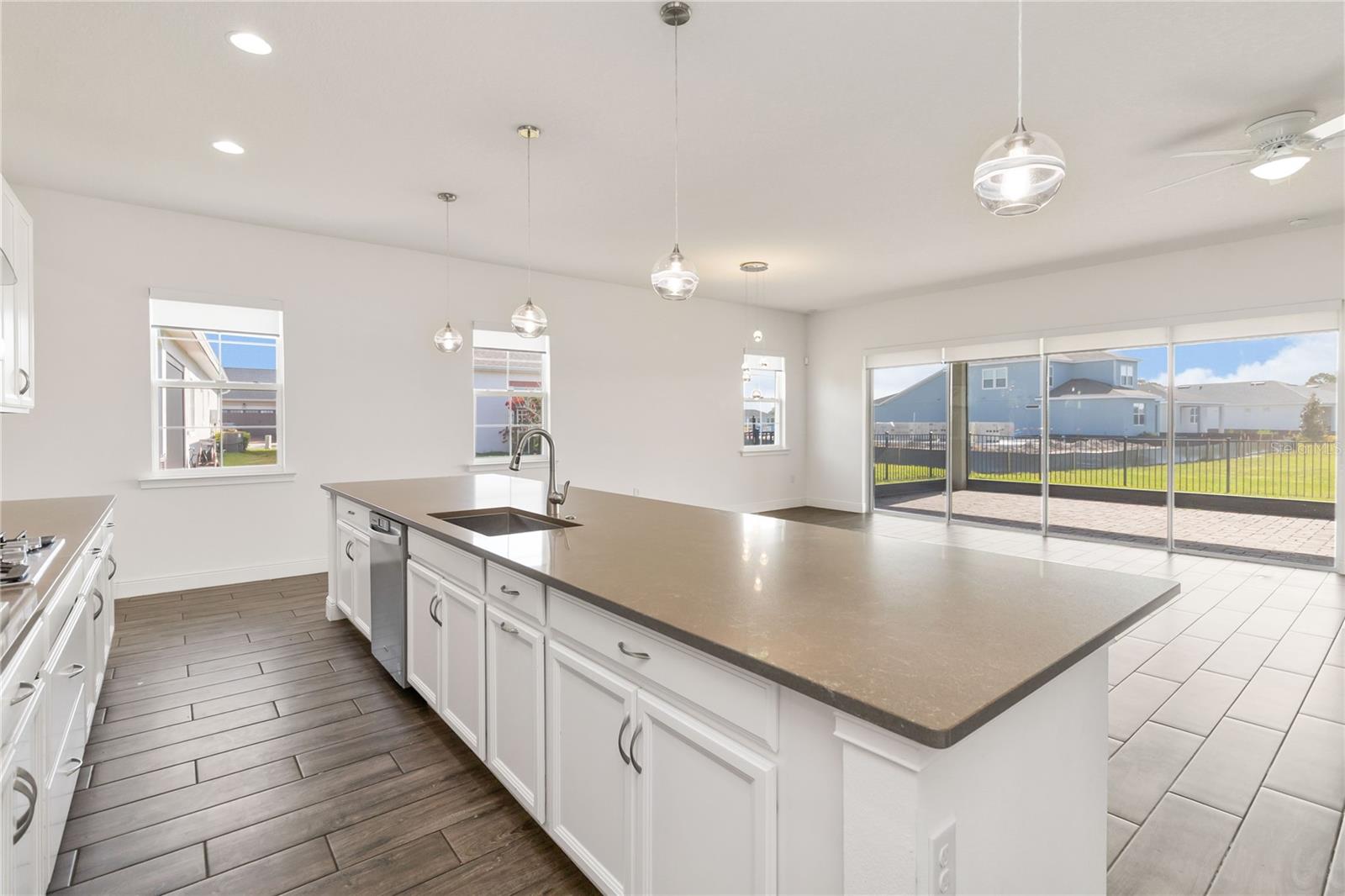 Image 12 of 32 For 2709 Greenlands Street