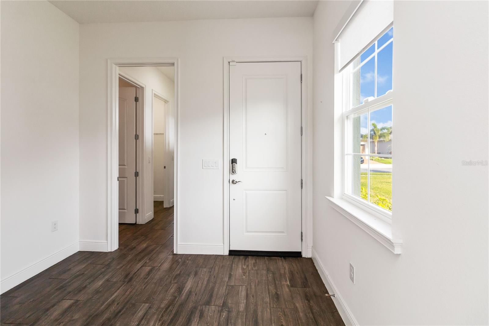 Image 2 of 32 For 2709 Greenlands Street