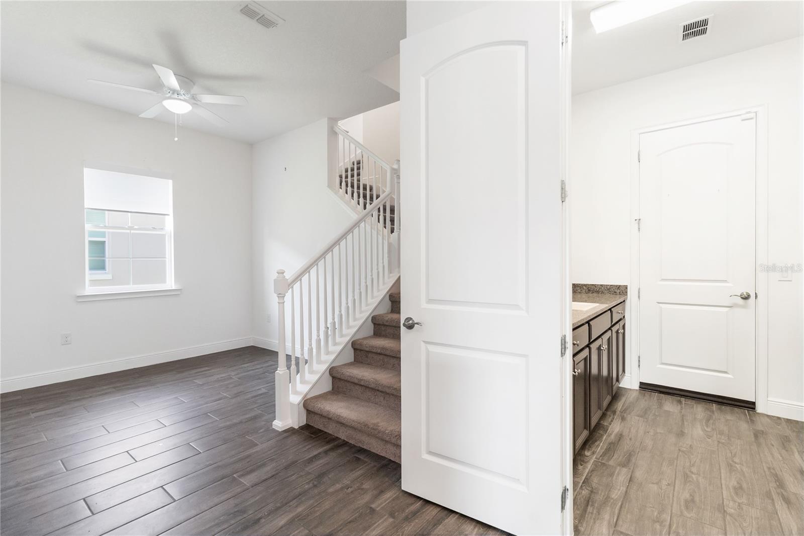 Image 23 of 32 For 2709 Greenlands Street