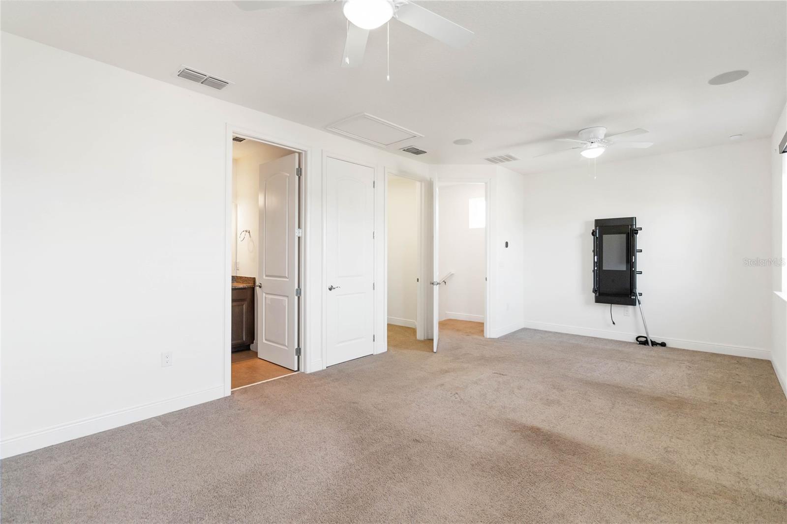 Image 27 of 32 For 2709 Greenlands Street