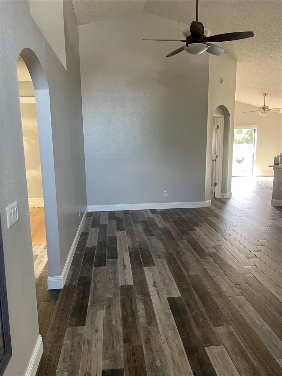 Image 3 of 10 For 2834 River Ridge Drive