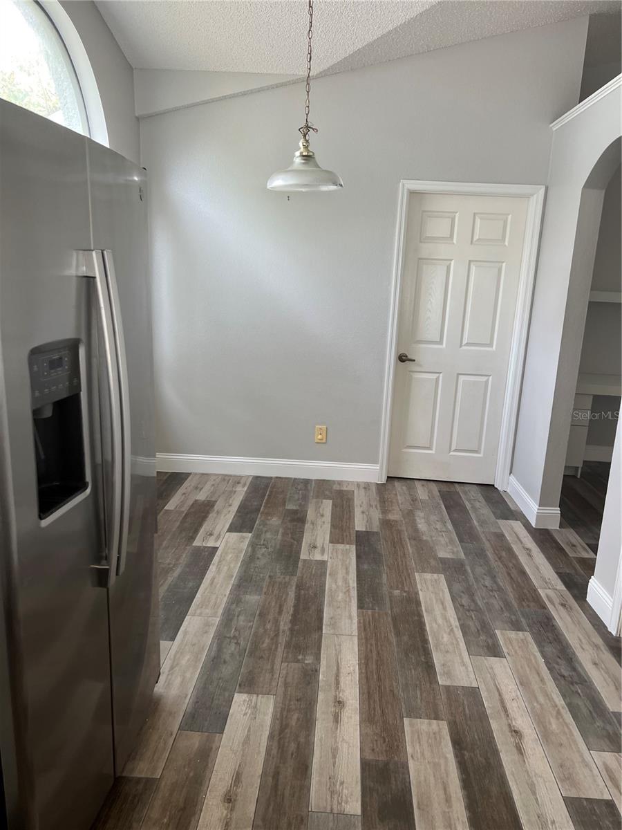 Image 9 of 10 For 2834 River Ridge Drive