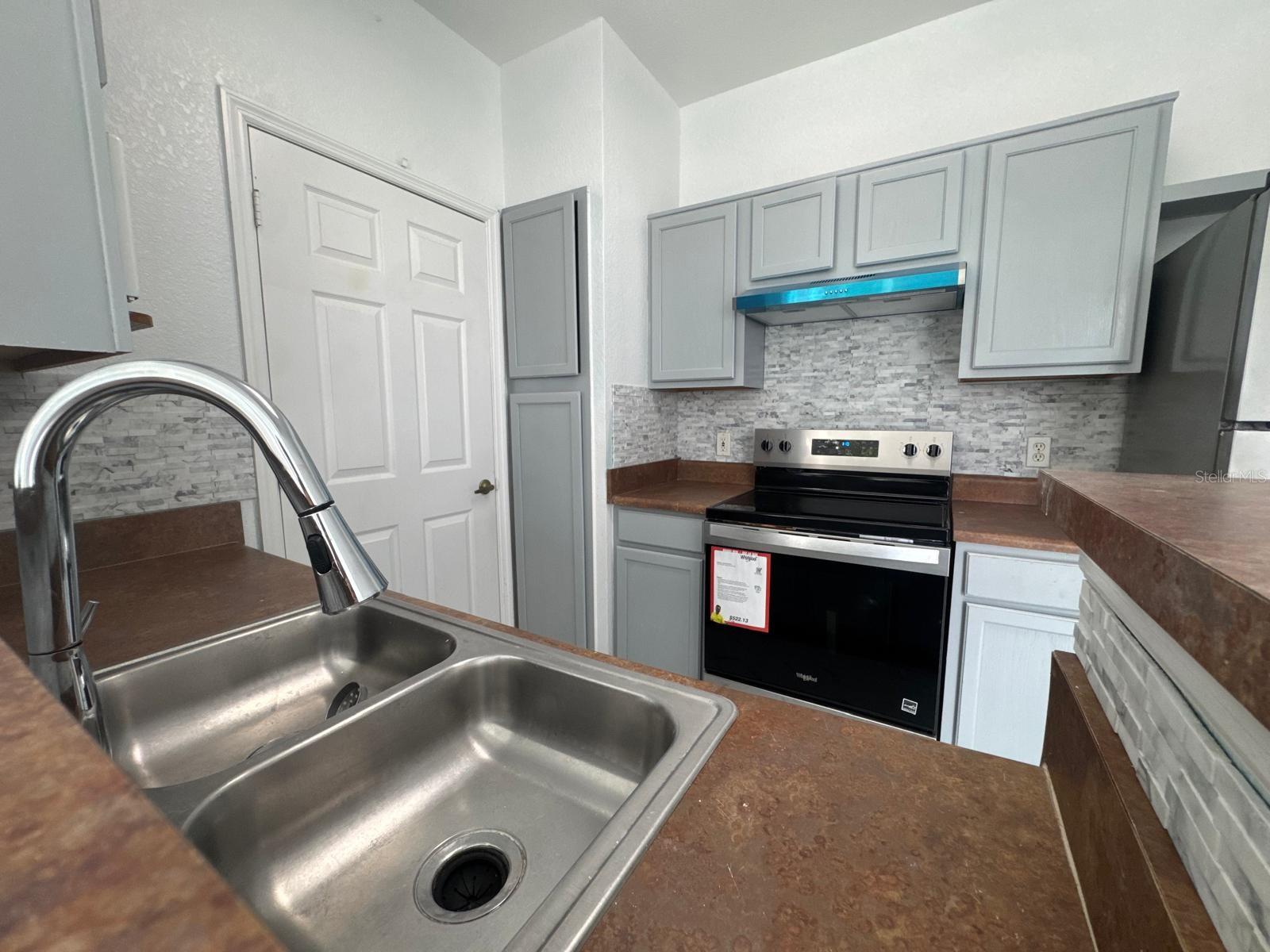 Image 5 of 12 For 3702 Palm Desert Lane 5423