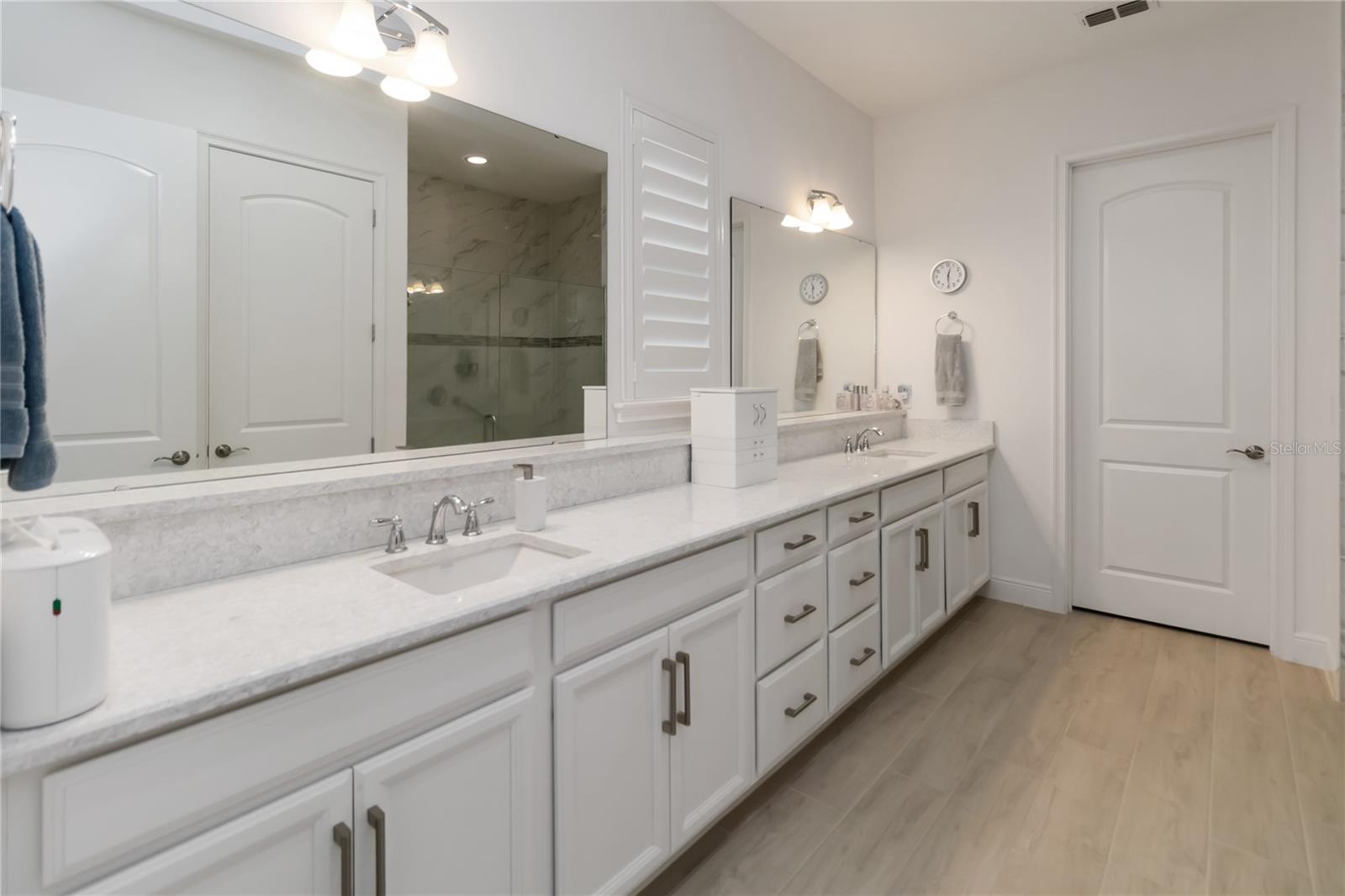 Image 19 of 70 For 2680 Redblush Terrace