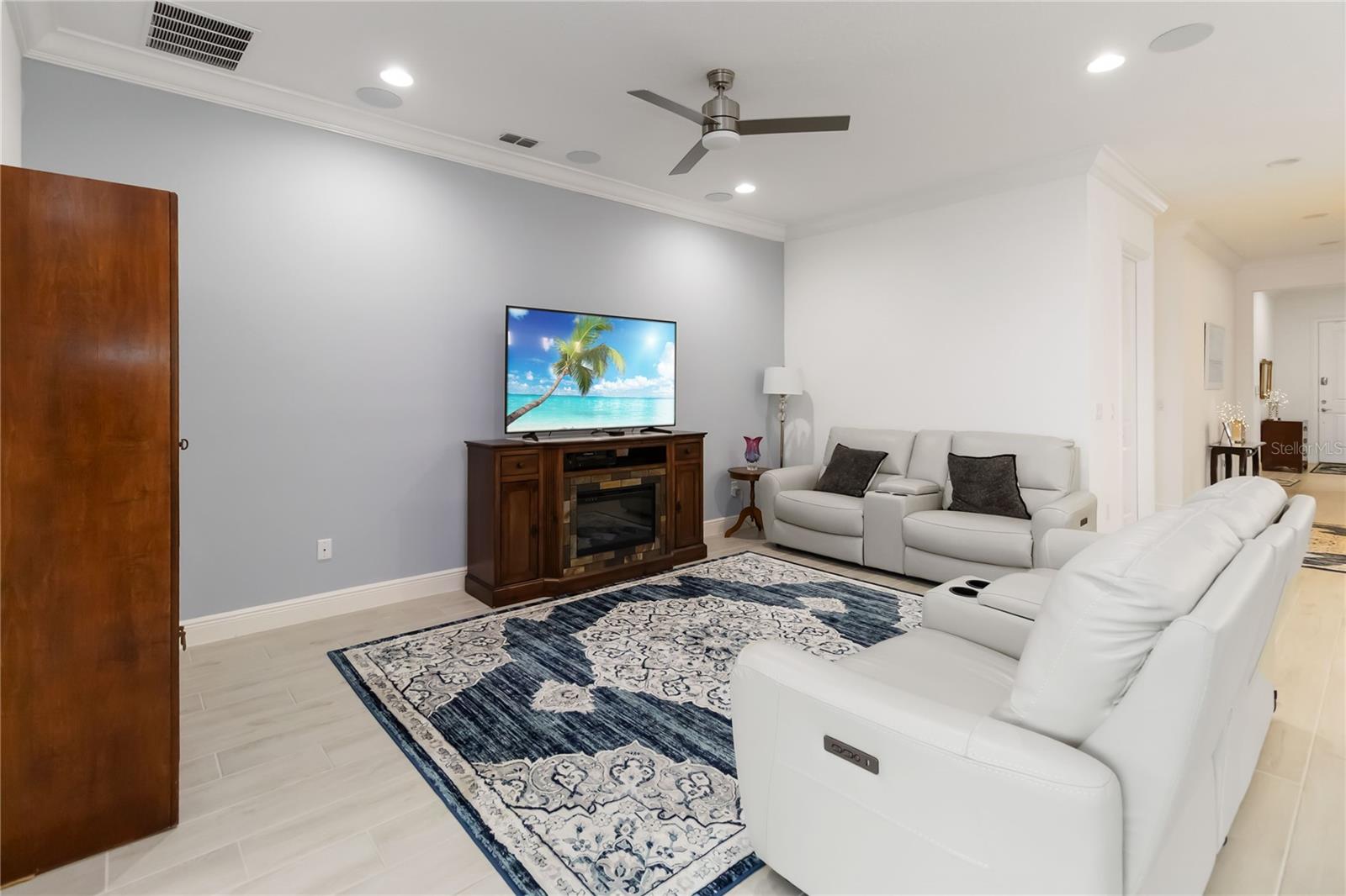 Image 7 of 70 For 2680 Redblush Terrace