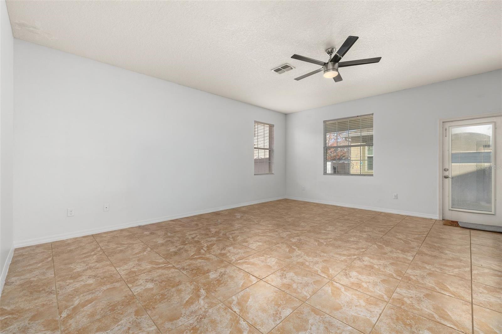 Image 16 of 81 For 6829 Sundrop Street