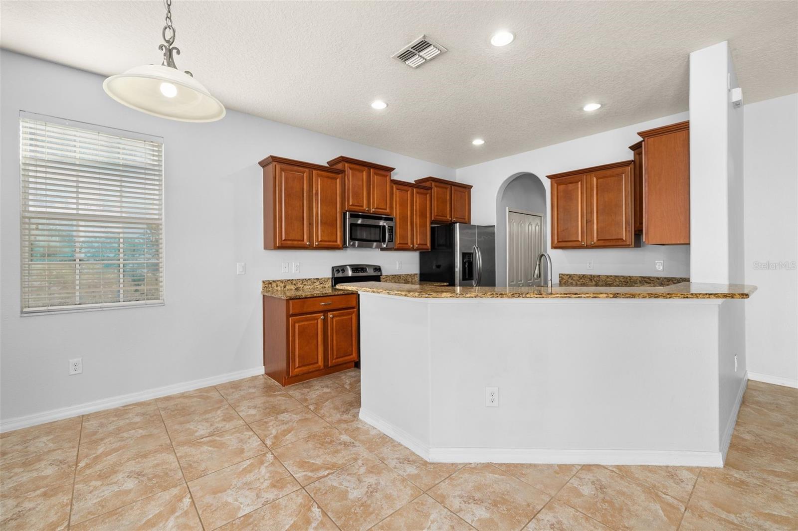 Image 23 of 81 For 6829 Sundrop Street