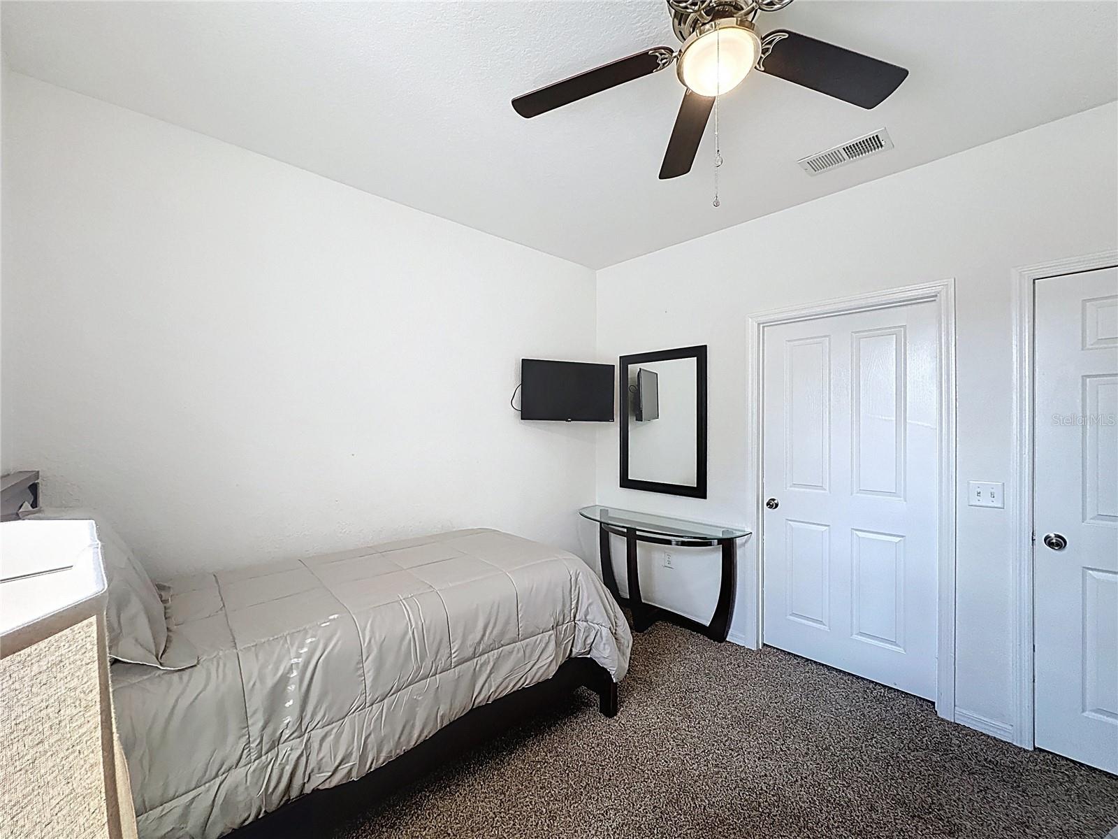 Image 25 of 61 For 4012 Hemingway Circle 4012