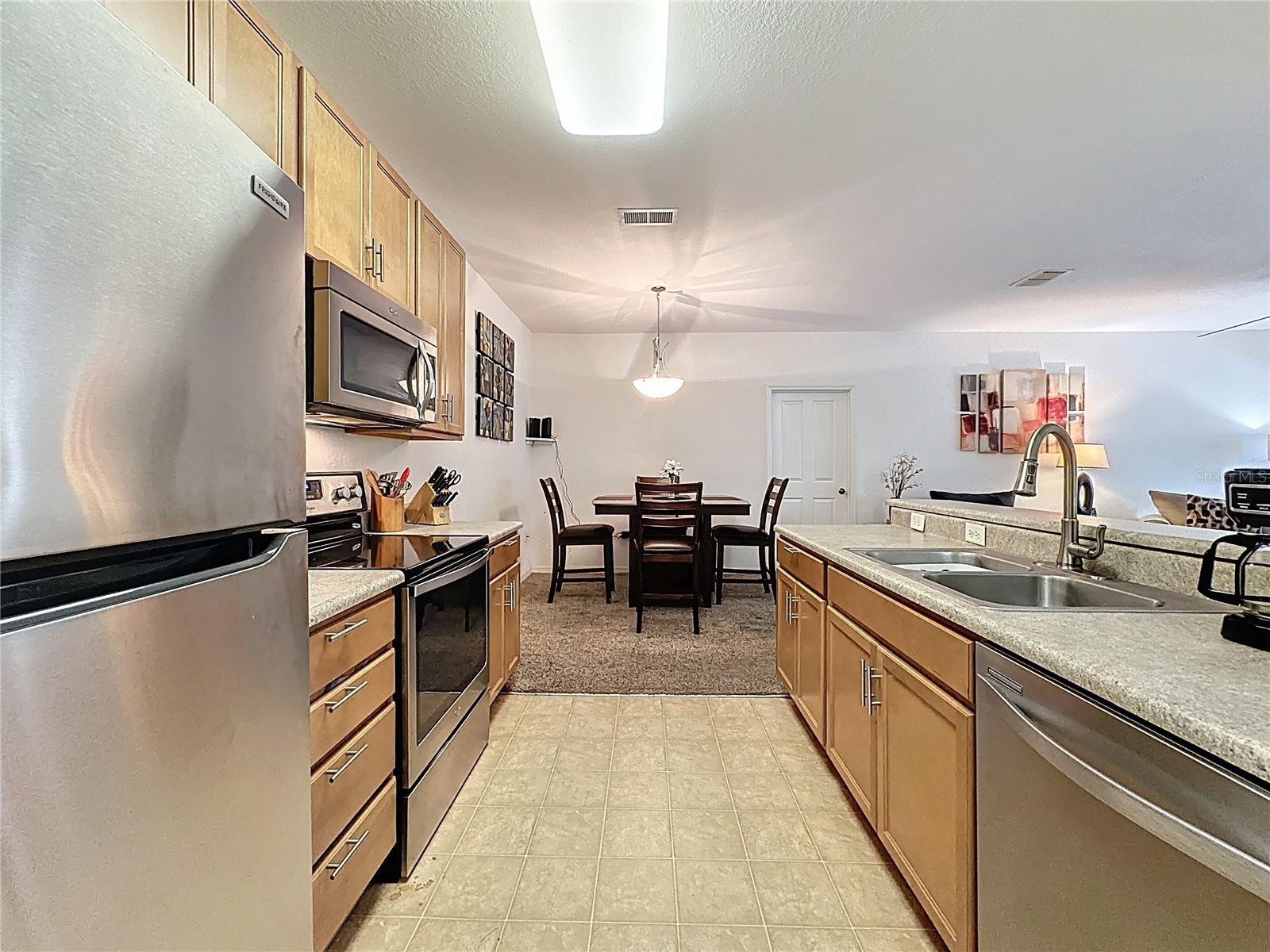 Image 4 of 61 For 4012 Hemingway Circle 4012