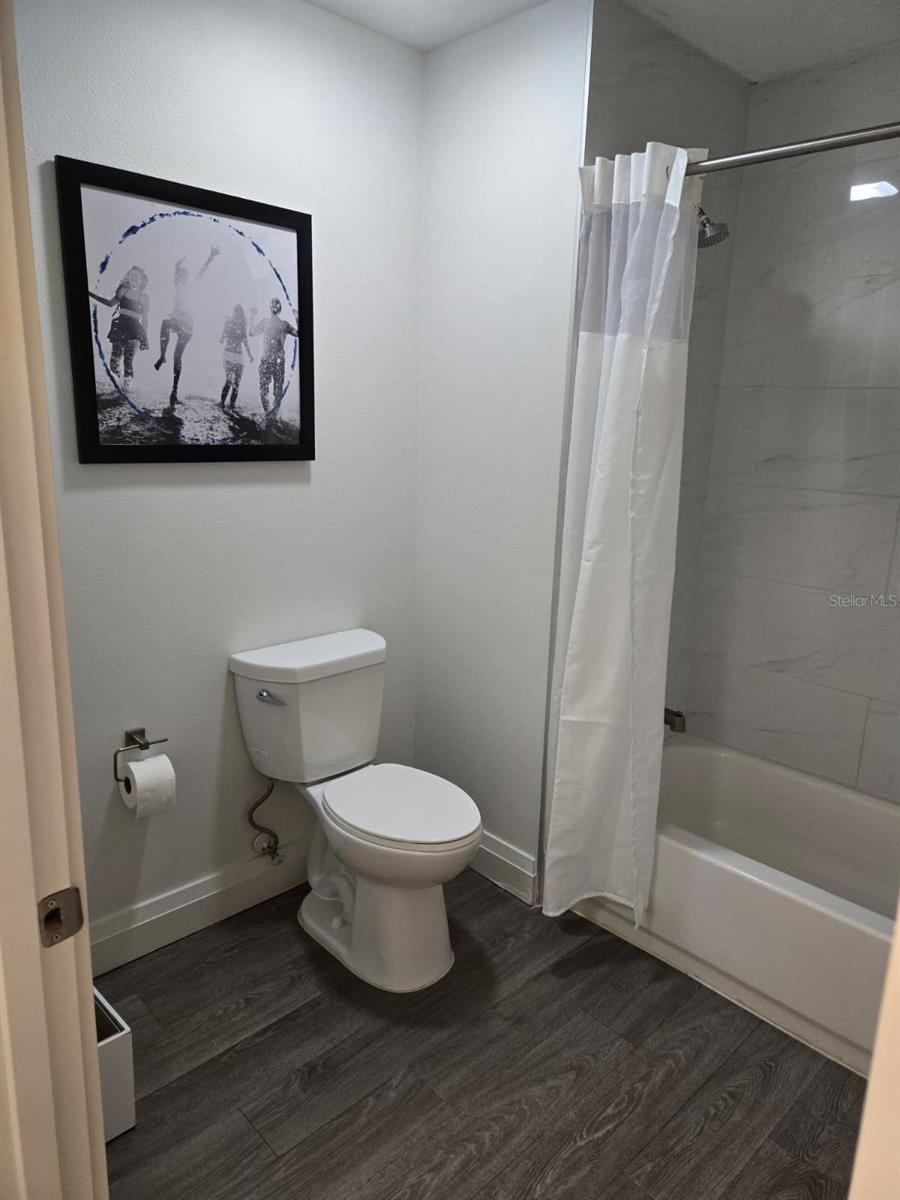 Image 10 of 23 For 14501 Grove Resort Avenue 3424