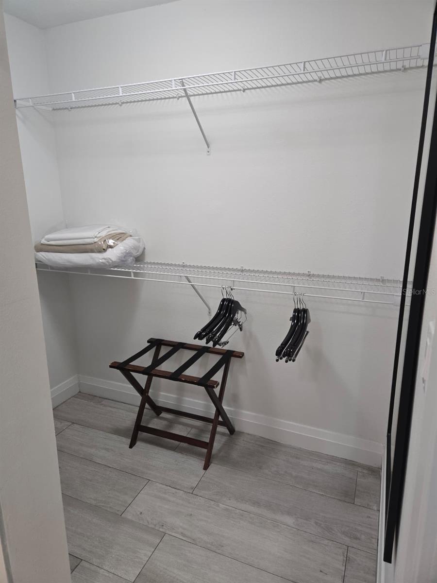 Image 16 of 23 For 14501 Grove Resort Avenue 3424