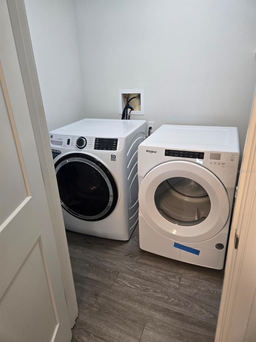 Image 6 of 23 For 14501 Grove Resort Avenue 3424