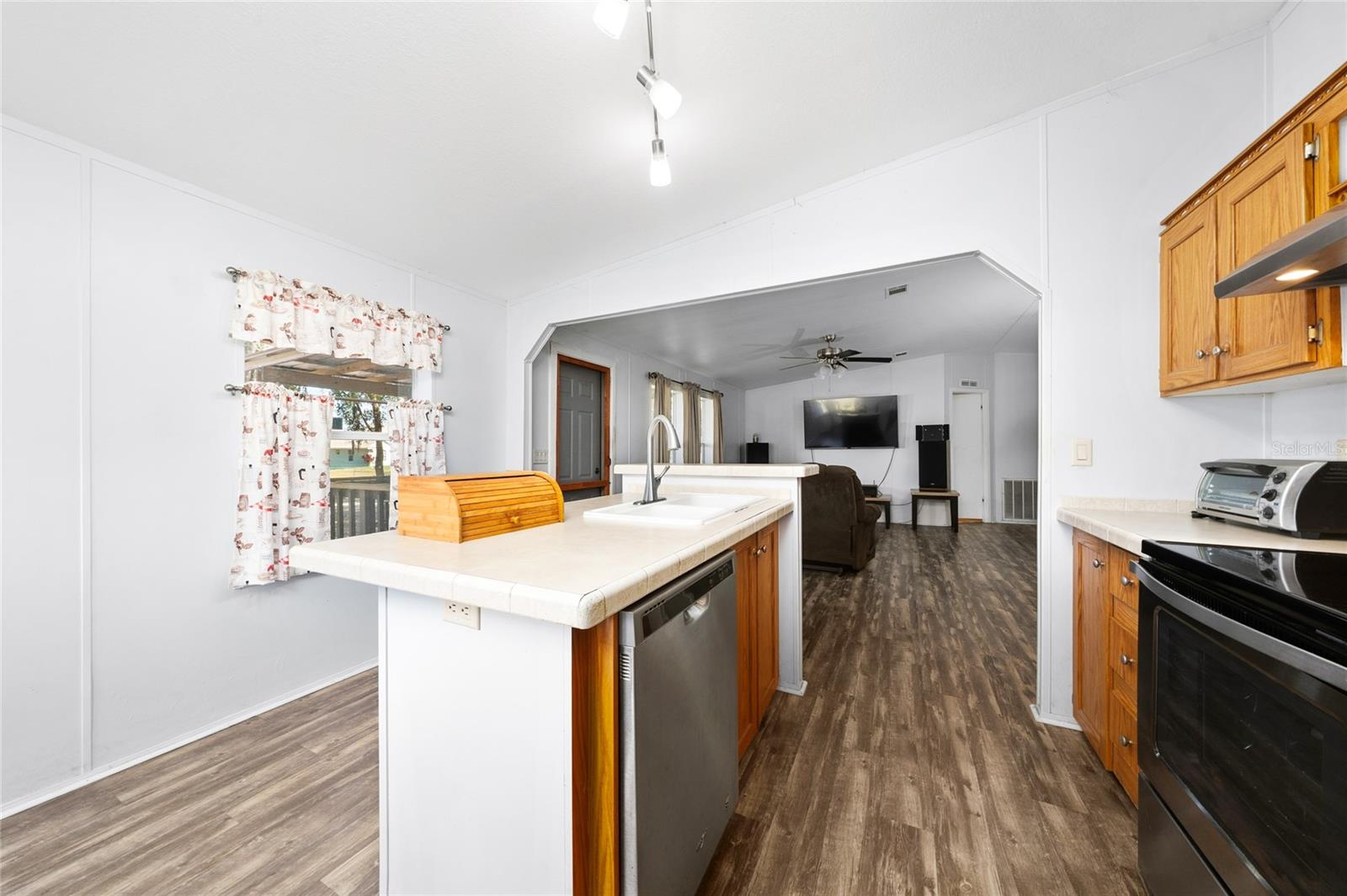 Image 51 of 63 For 915 Keen Road 915