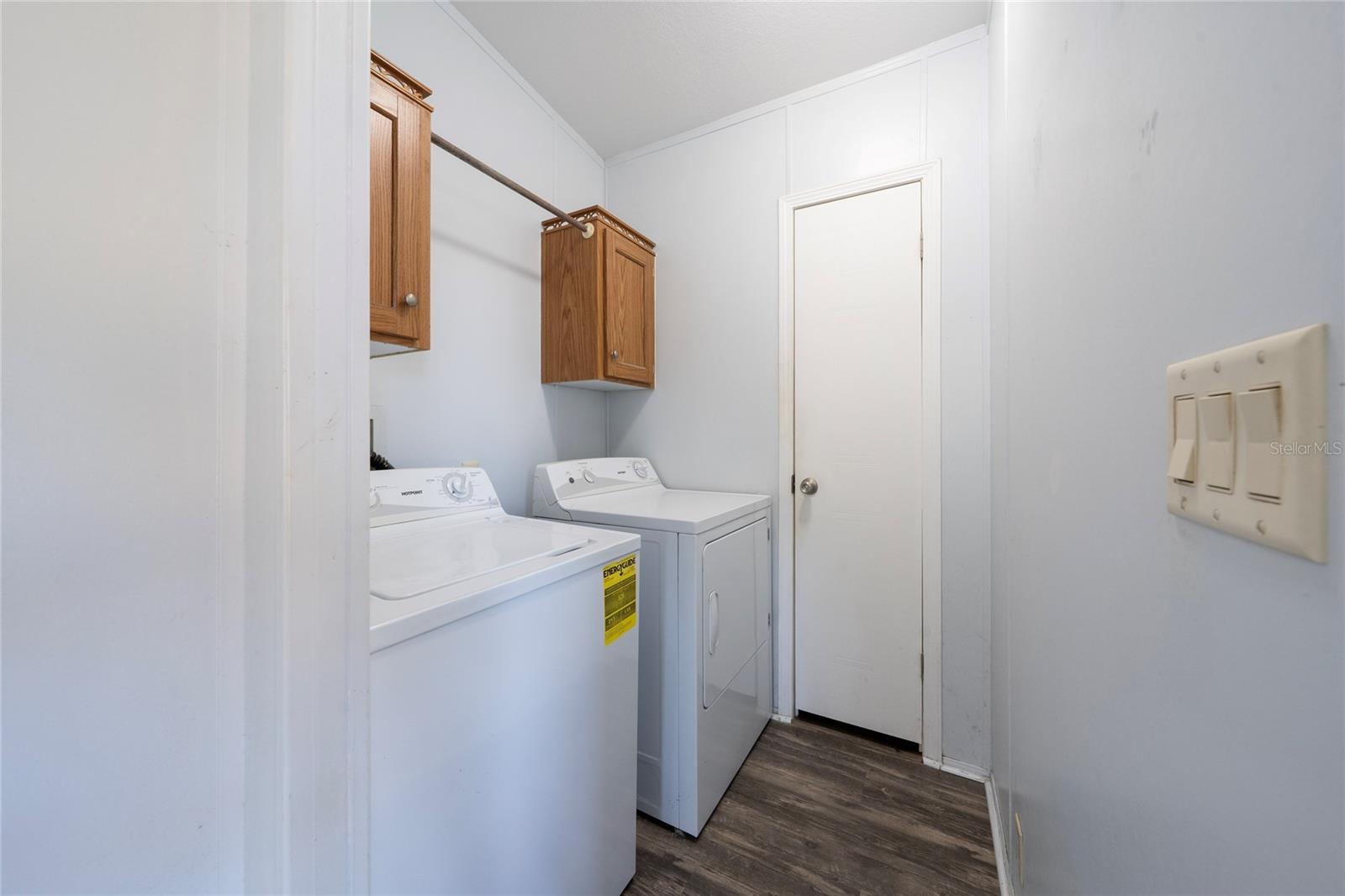 Image 52 of 63 For 915 Keen Road 915