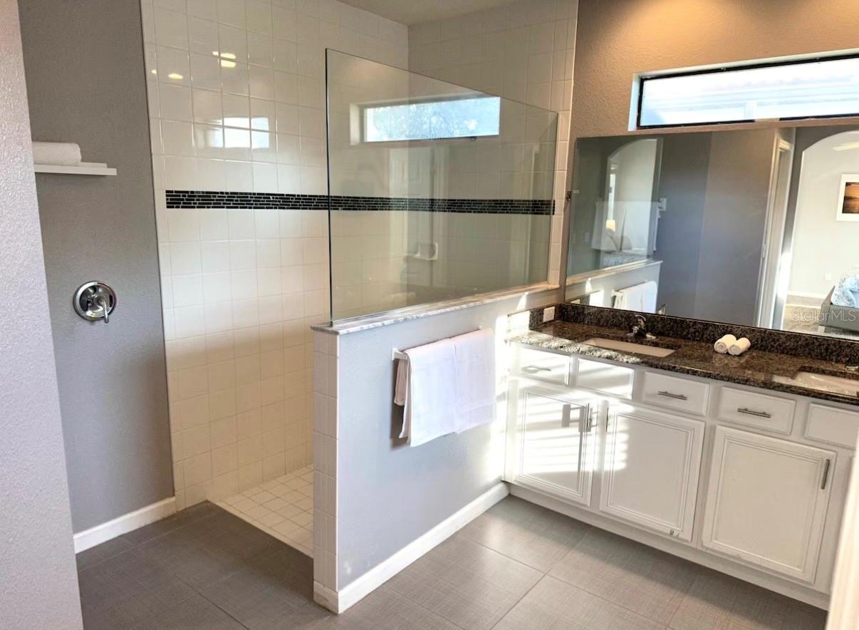 Image 8 of 16 For 2946 Casabella Drive