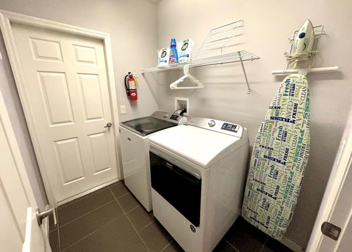 Image 9 of 16 For 2946 Casabella Drive