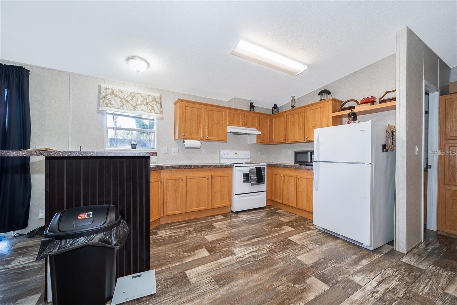 Image 5 of 18 For 1621 Tangerine Street