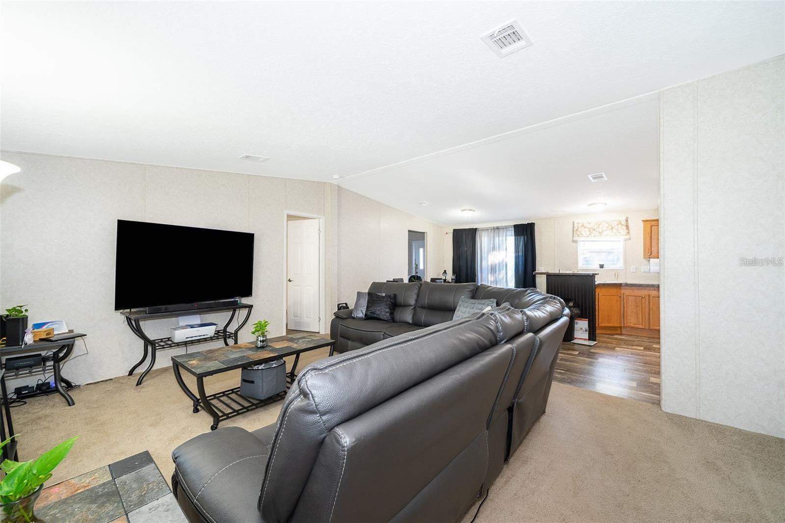 Image 9 of 18 For 1621 Tangerine Street