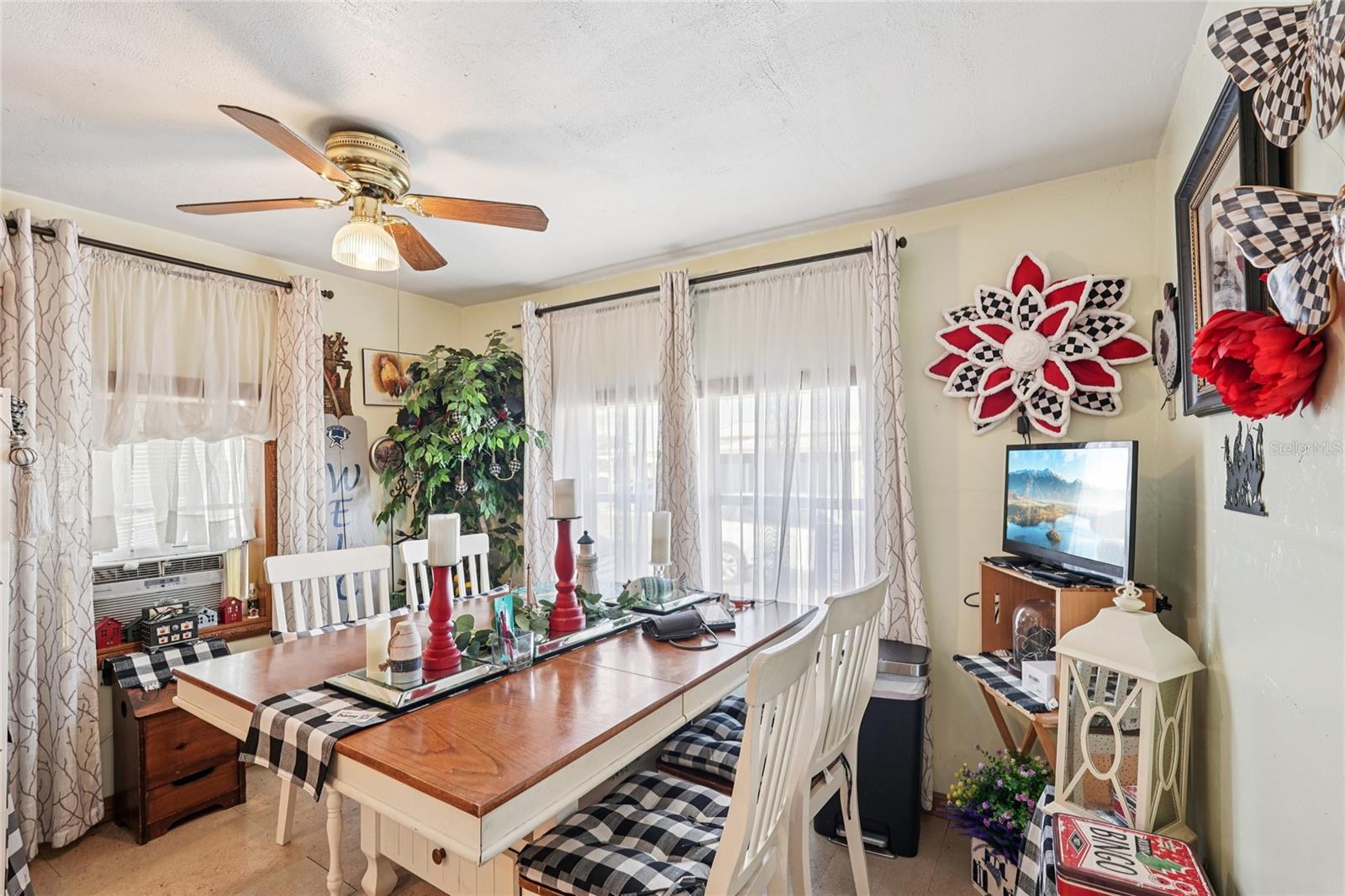 Image 9 of 27 For 5316 53rd Avenue E H2