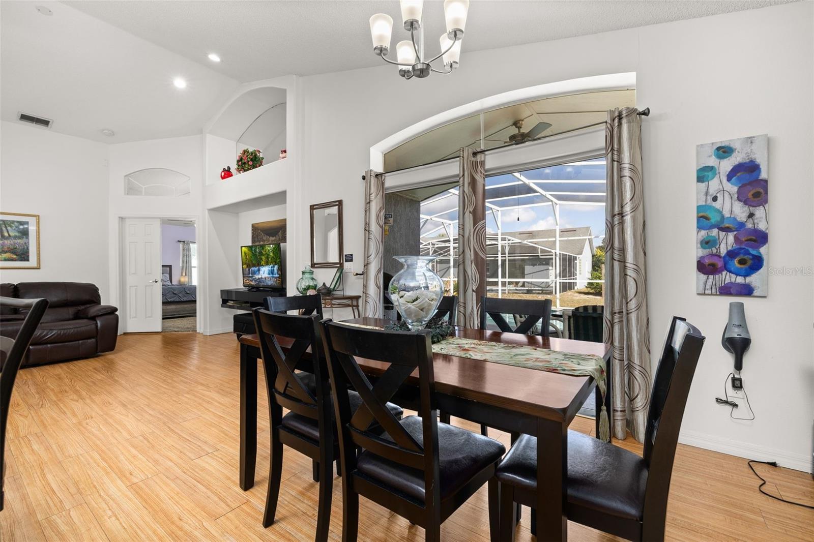 Image 10 of 42 For 170 Cedarpark Lane