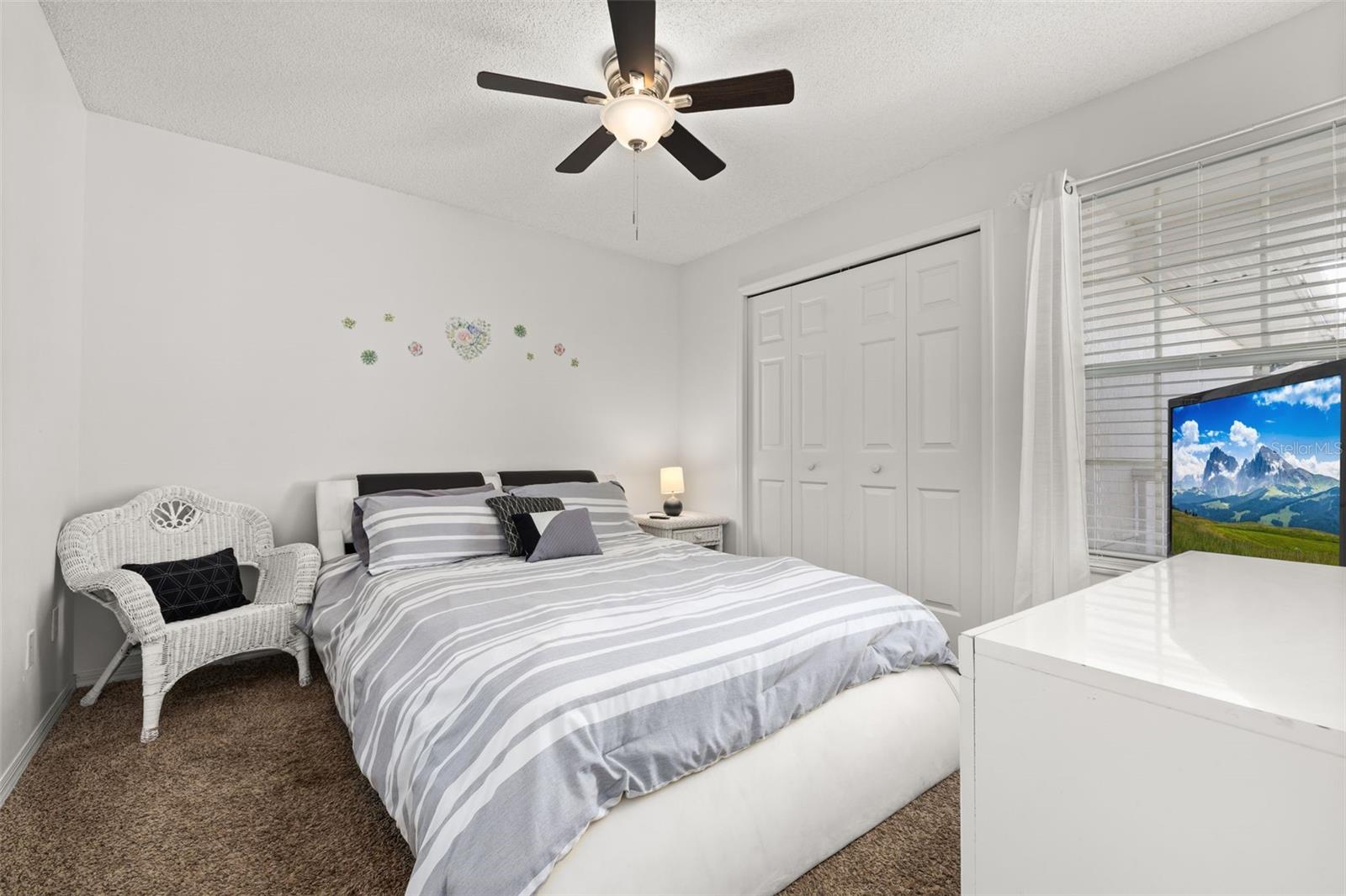 Image 25 of 42 For 170 Cedarpark Lane