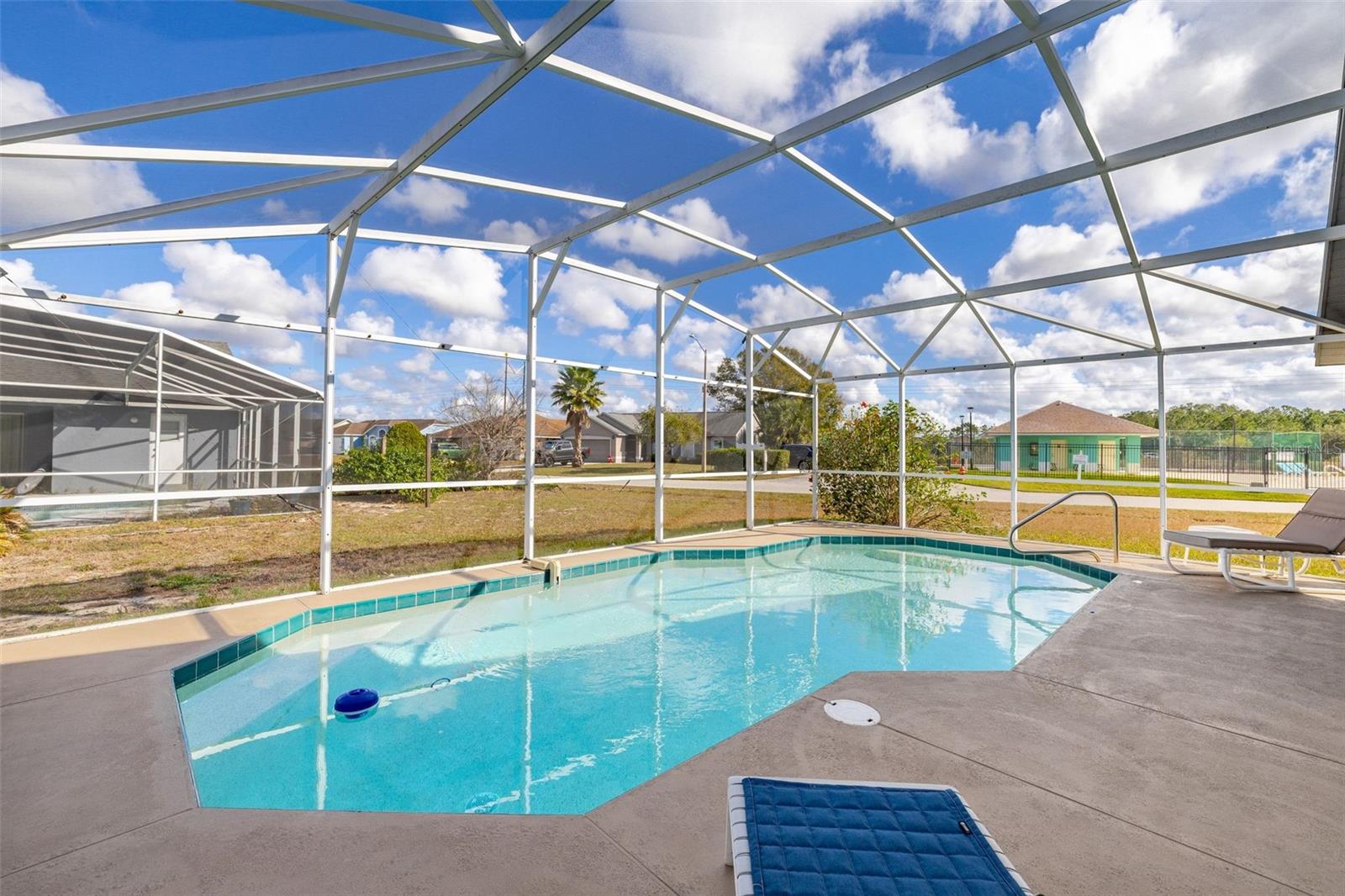 Image 28 of 42 For 170 Cedarpark Lane