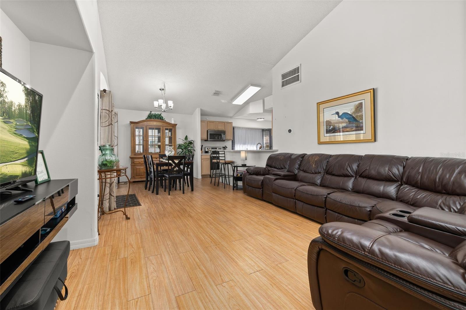 Image 9 of 42 For 170 Cedarpark Lane