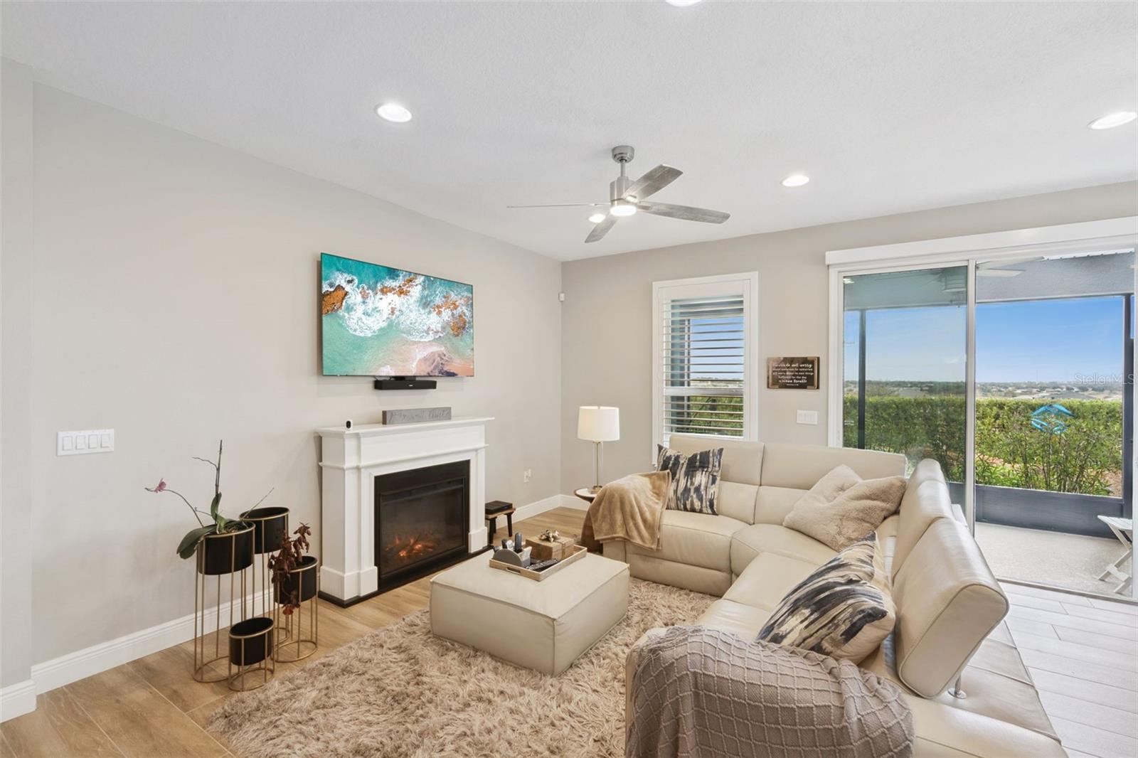 Image 4 of 20 For 533 Narrow View Lane