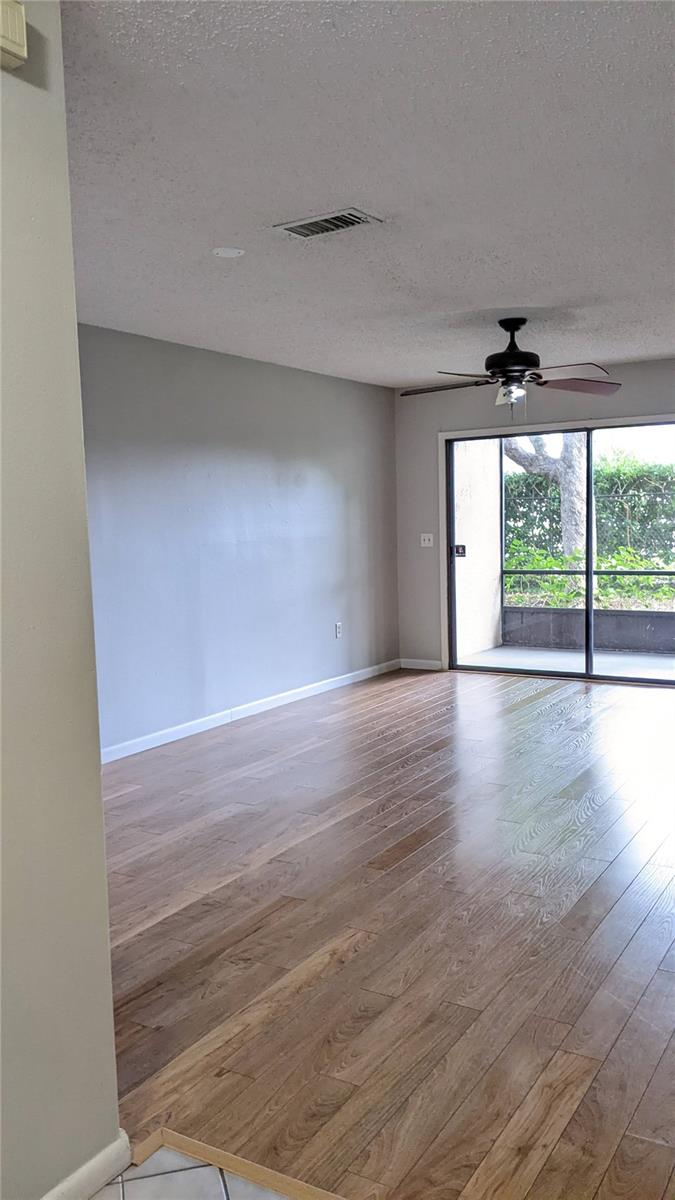 Image 10 of 50 For 2912 Semoran Boulevard 7