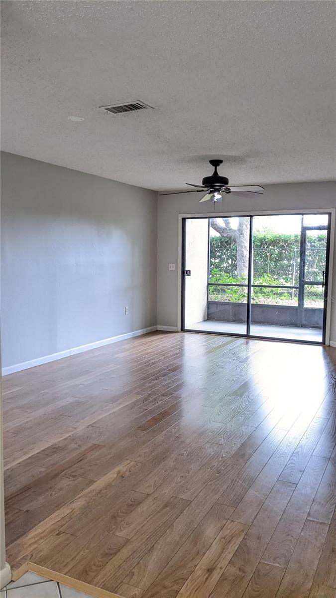 Image 12 of 50 For 2912 Semoran Boulevard 7