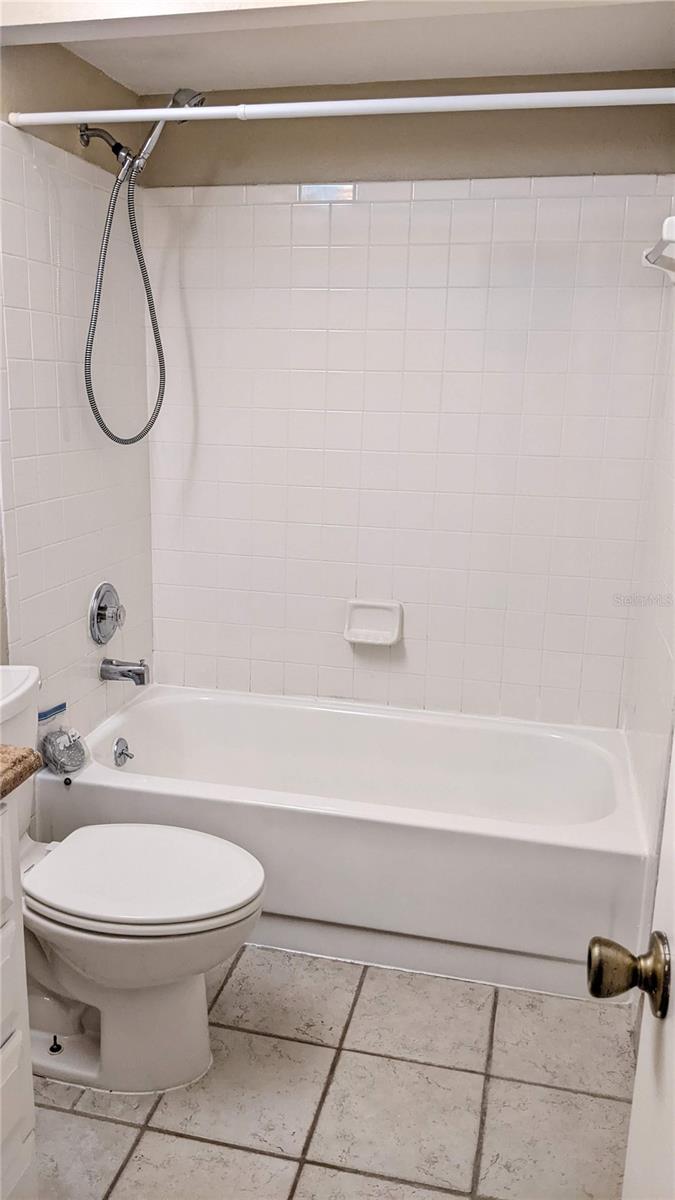 Image 22 of 50 For 2912 Semoran Boulevard 7