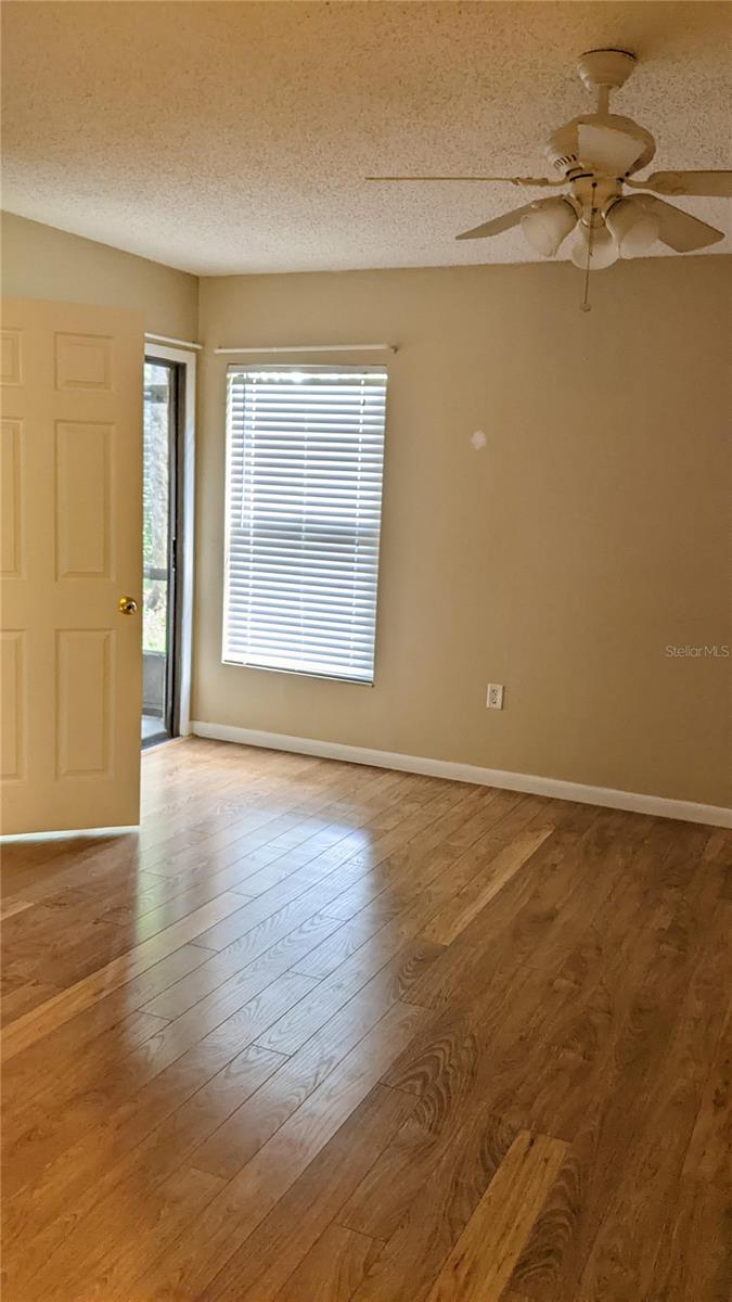 Image 33 of 50 For 2912 Semoran Boulevard 7