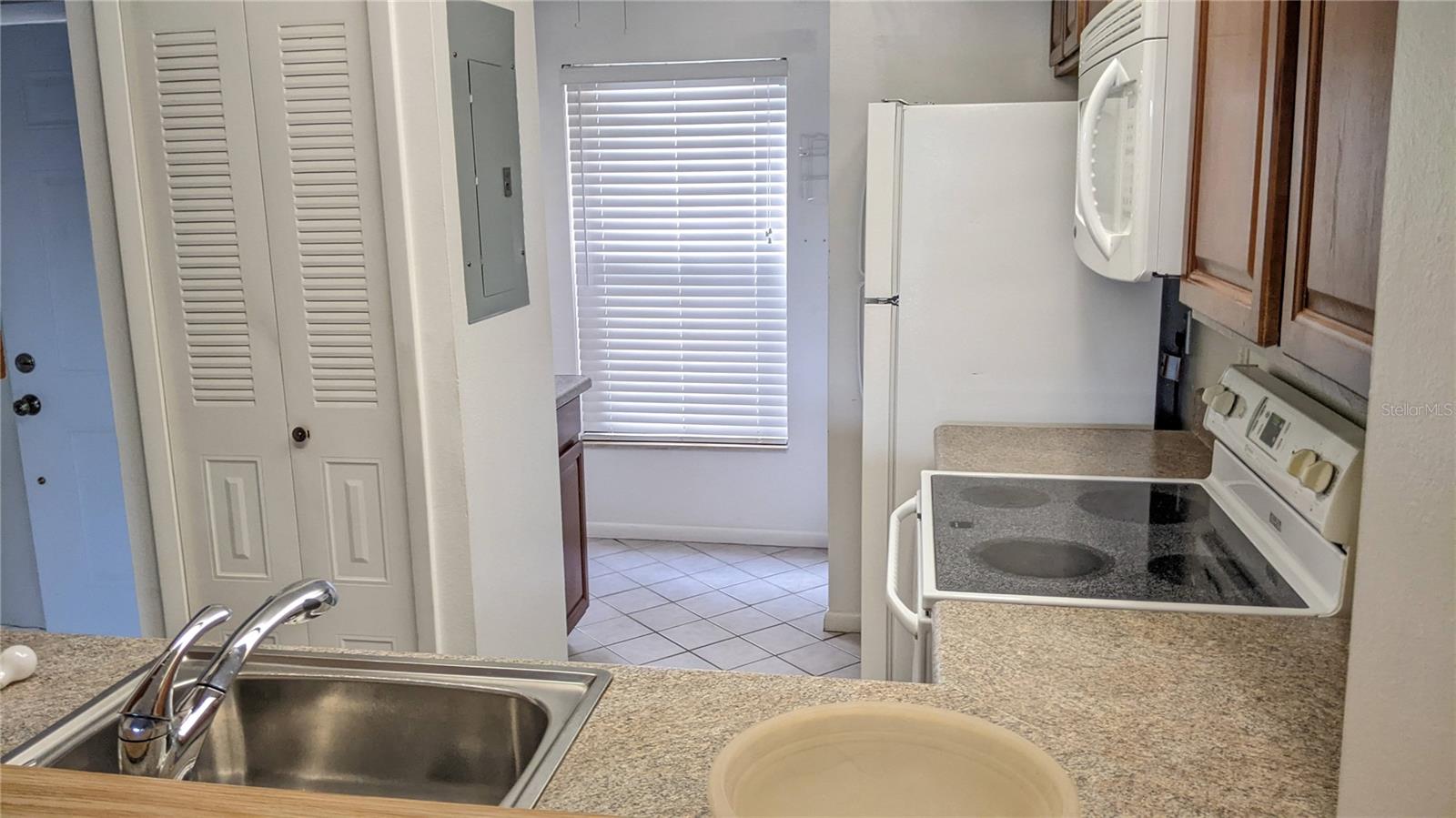 Image 40 of 50 For 2912 Semoran Boulevard 7