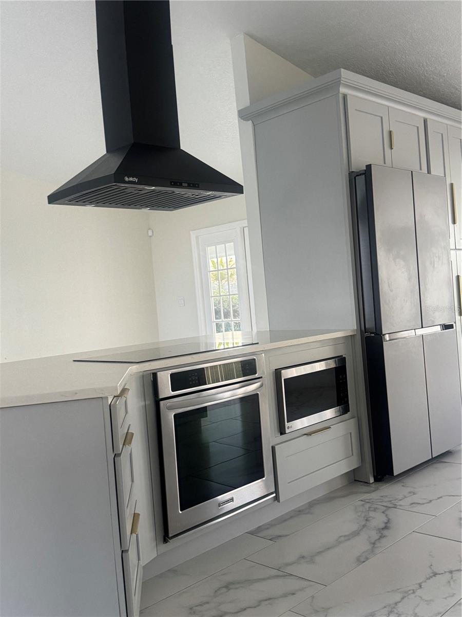 Image 13 of 42 For 2652 Hawthorne Lane