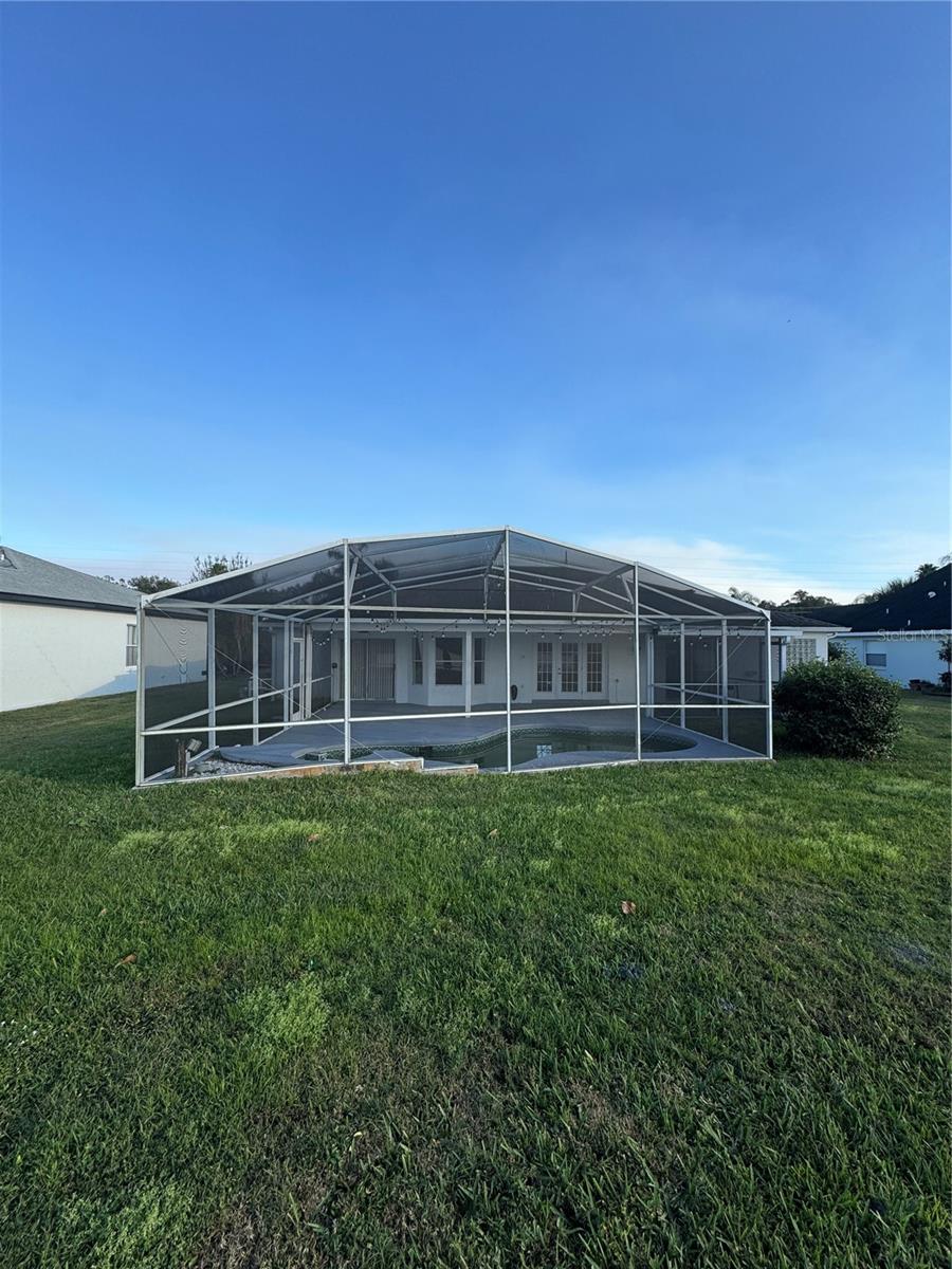 Image 38 of 42 For 2652 Hawthorne Lane