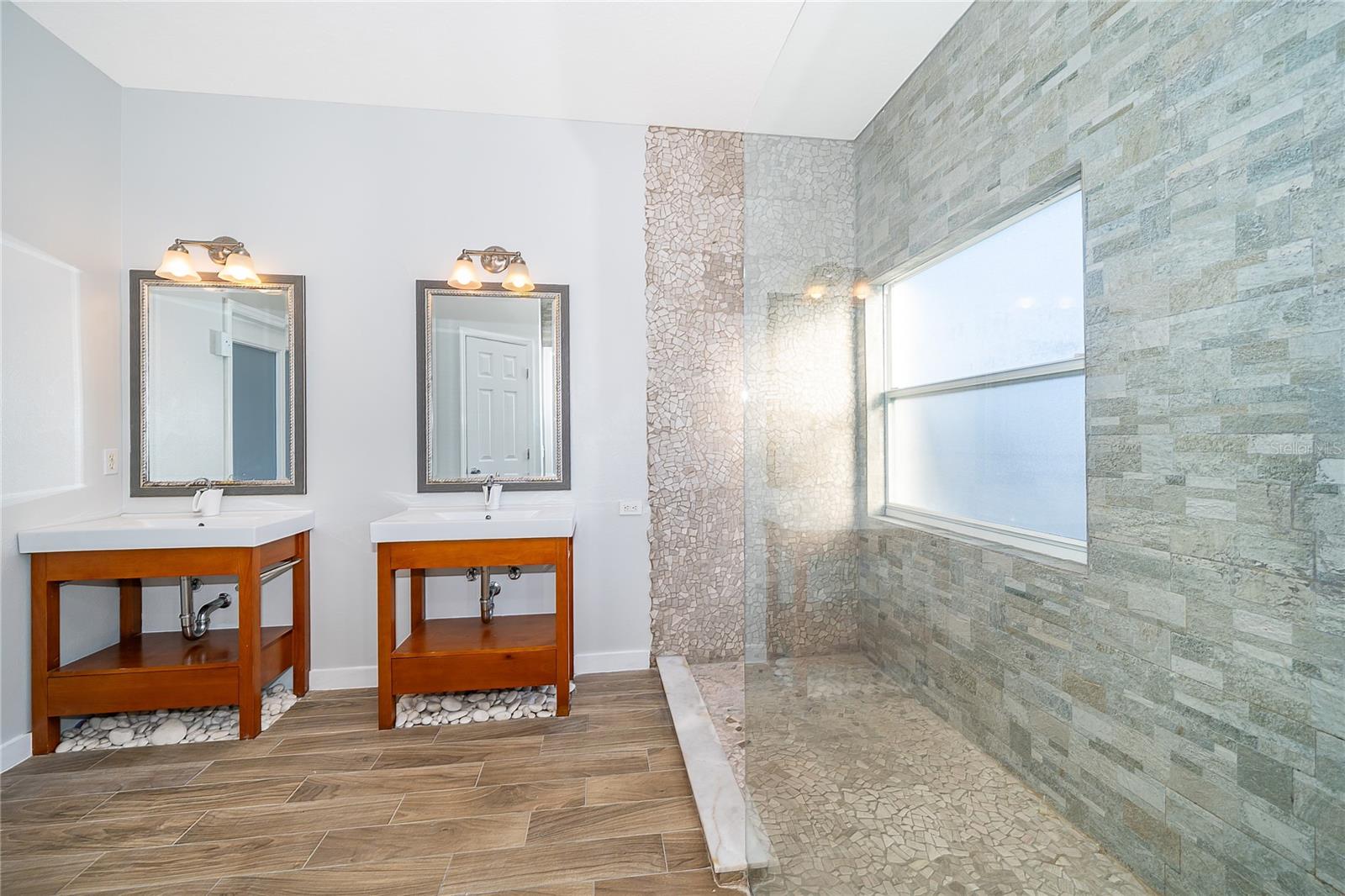 Image 18 of 22 For 2505 Aster Cove Lane