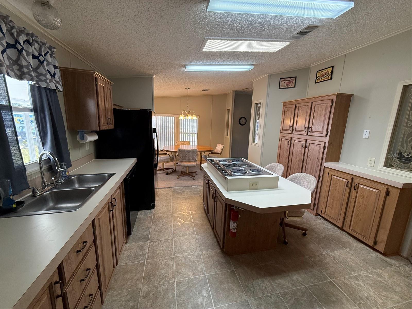 Image 2 of 23 For 153 Nesbitt Park Avenue