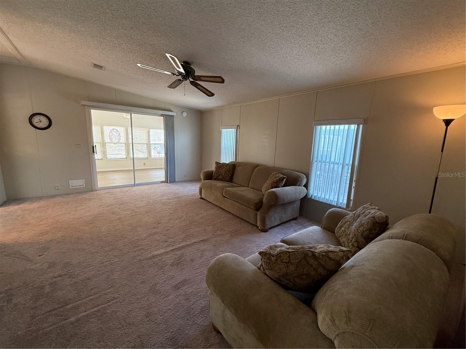 Image 6 of 23 For 153 Nesbitt Park Avenue