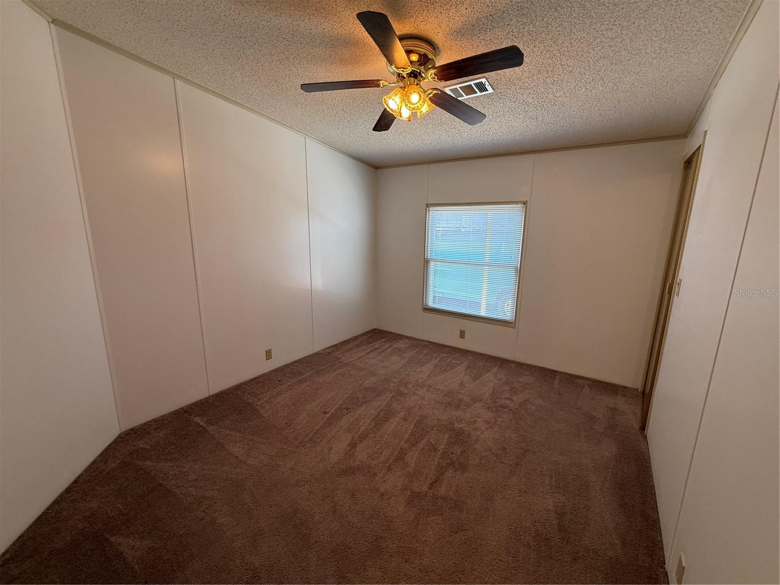 Image 9 of 23 For 153 Nesbitt Park Avenue