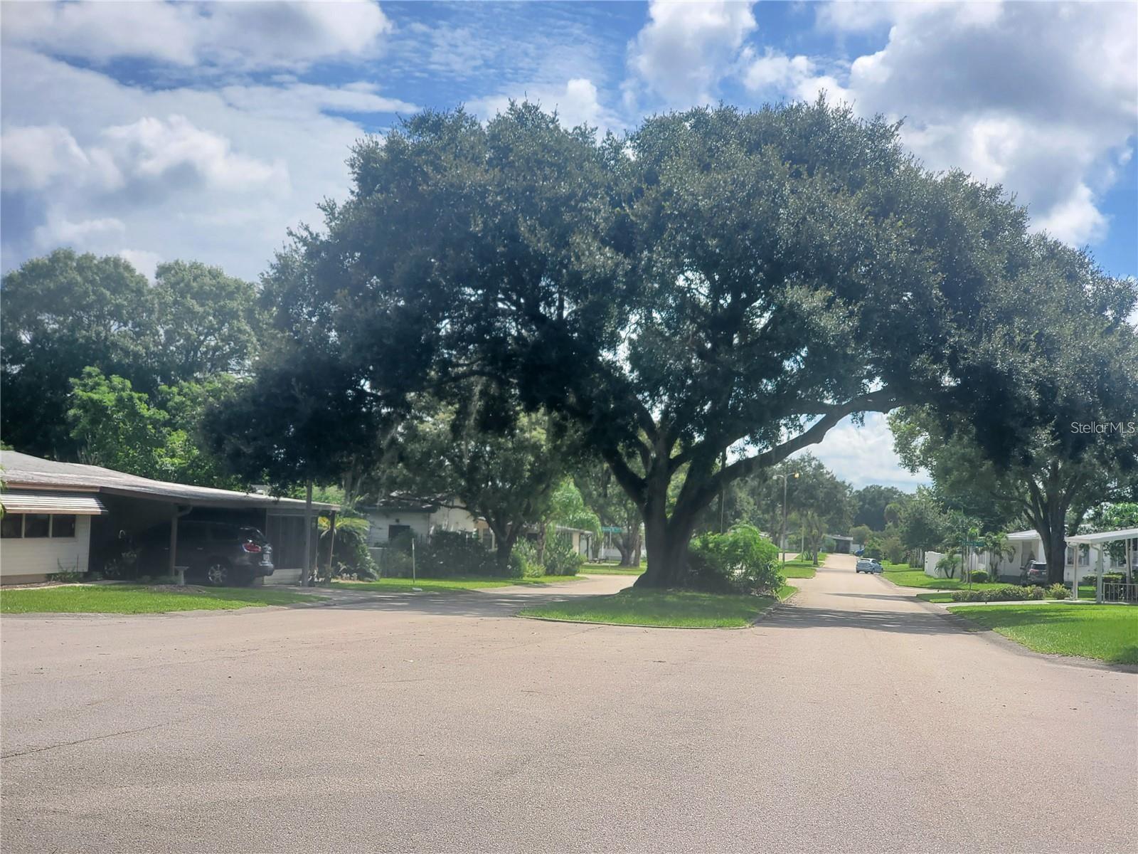 Image 22 of 23 For 3532 Lazy Lake Drive North