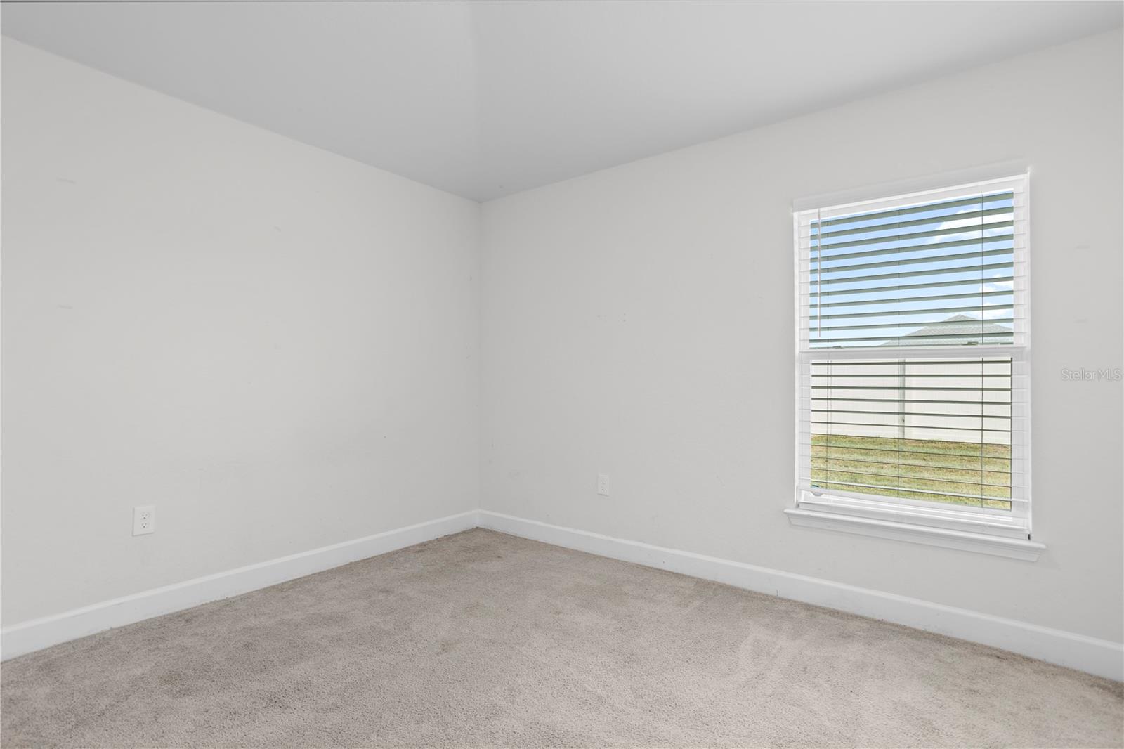 Image 30 of 41 For 860 Vienna Drive