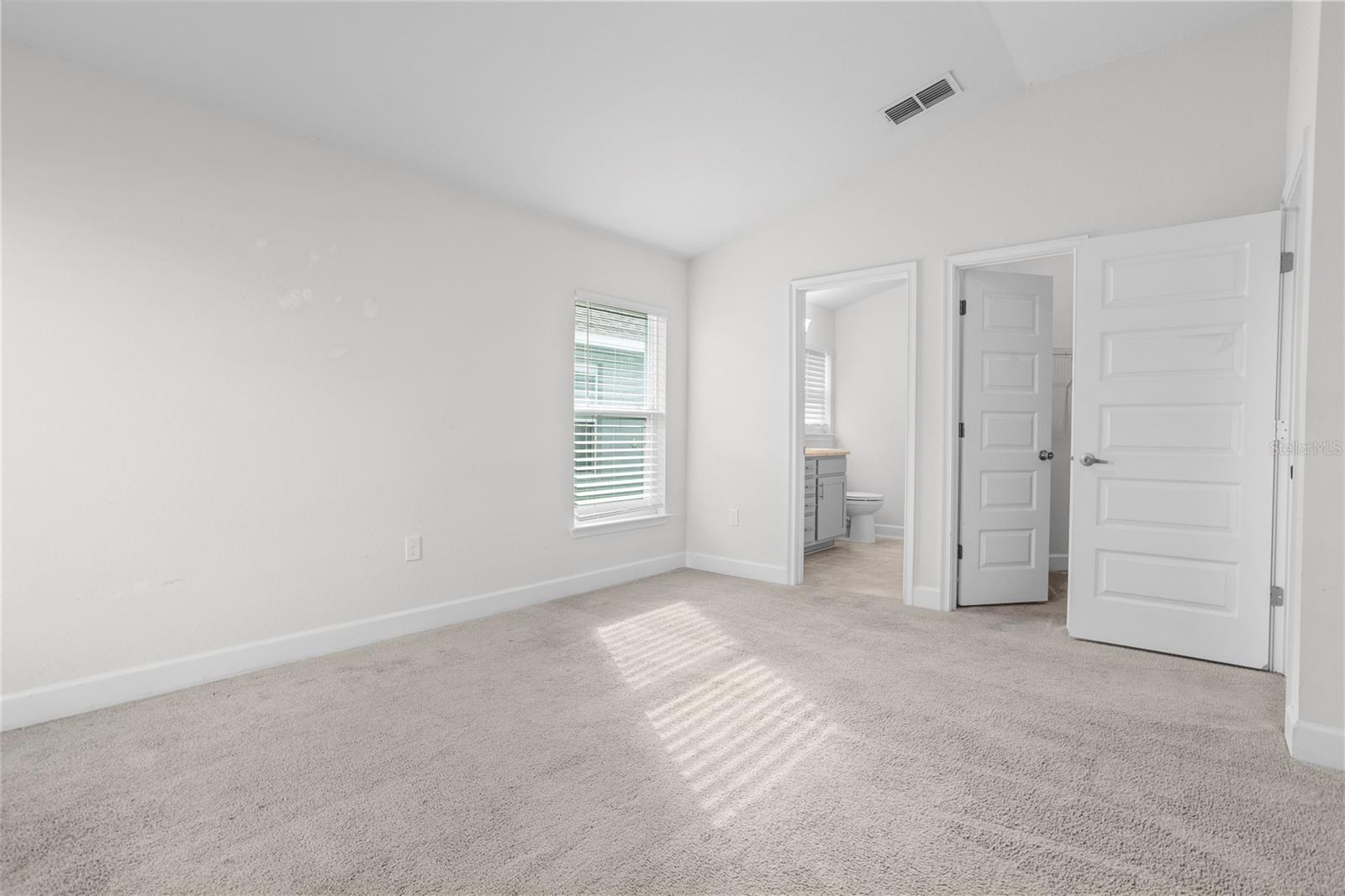 Image 33 of 41 For 860 Vienna Drive