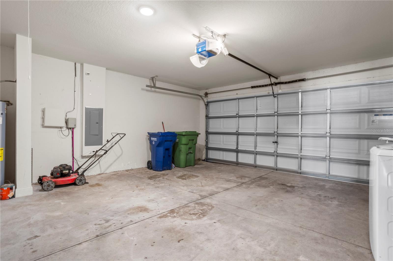 Image 35 of 41 For 860 Vienna Drive