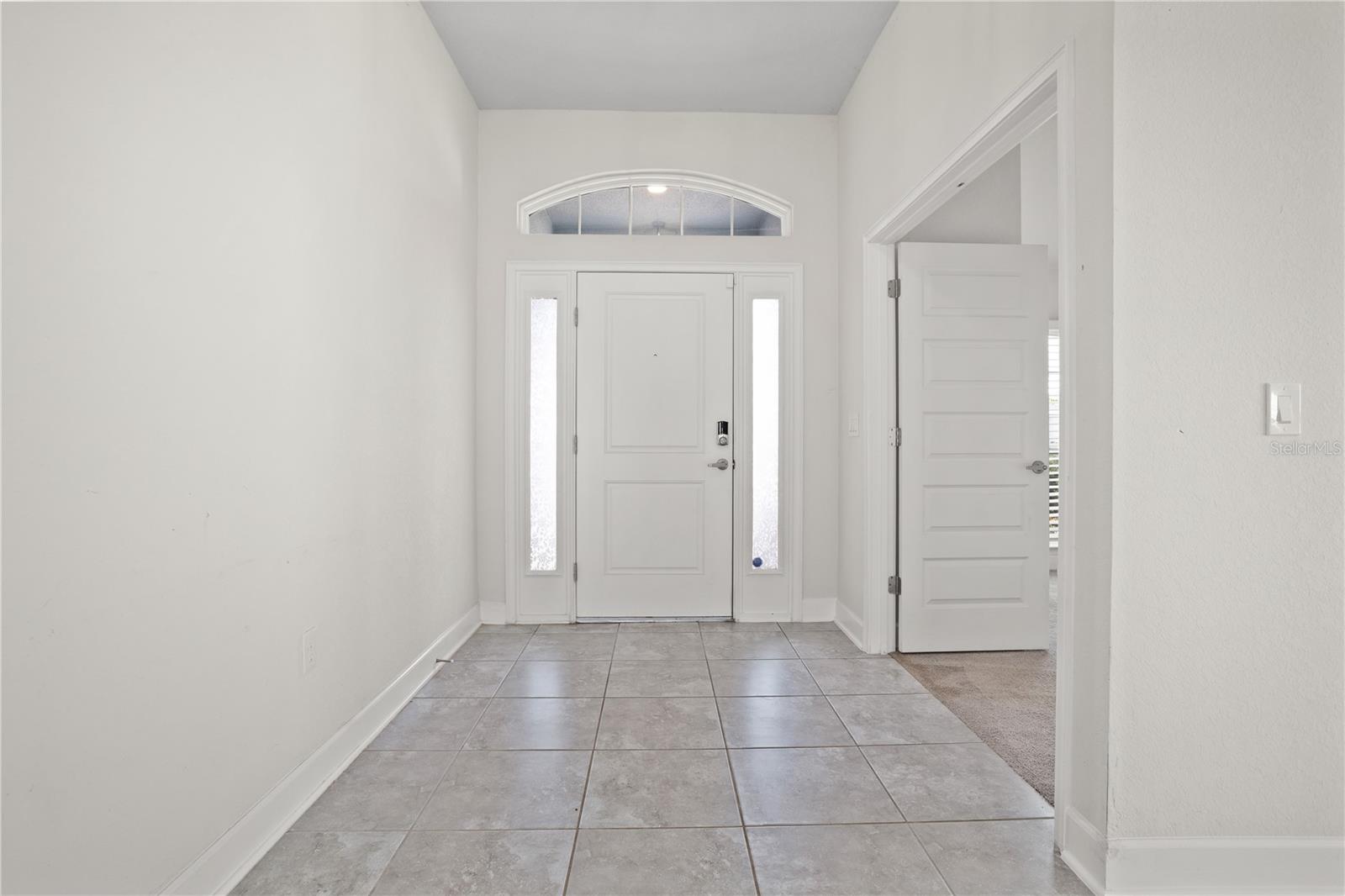 Image 6 of 41 For 860 Vienna Drive