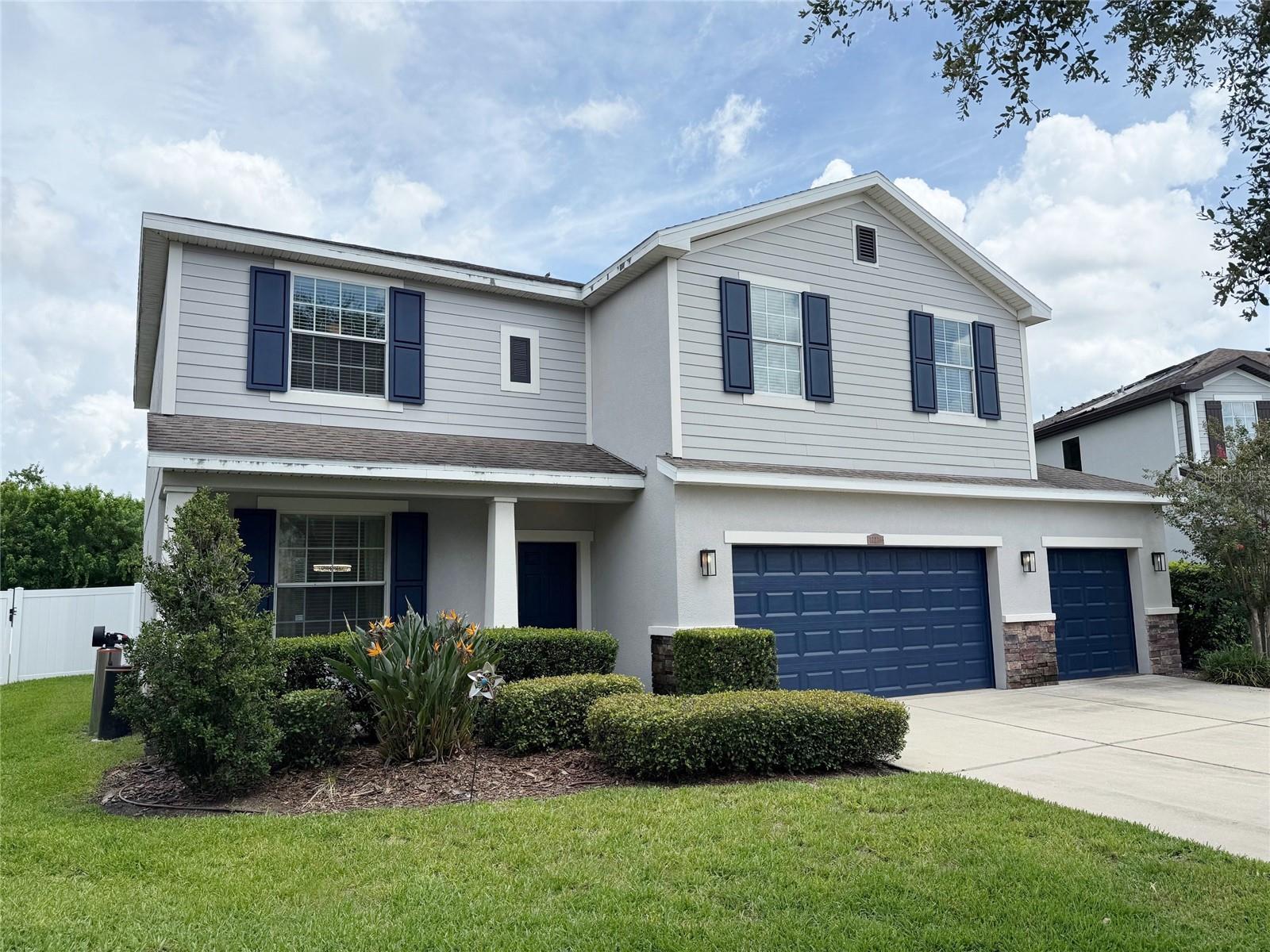 Image 11 of 39 For 12236 Fairlawn Drive