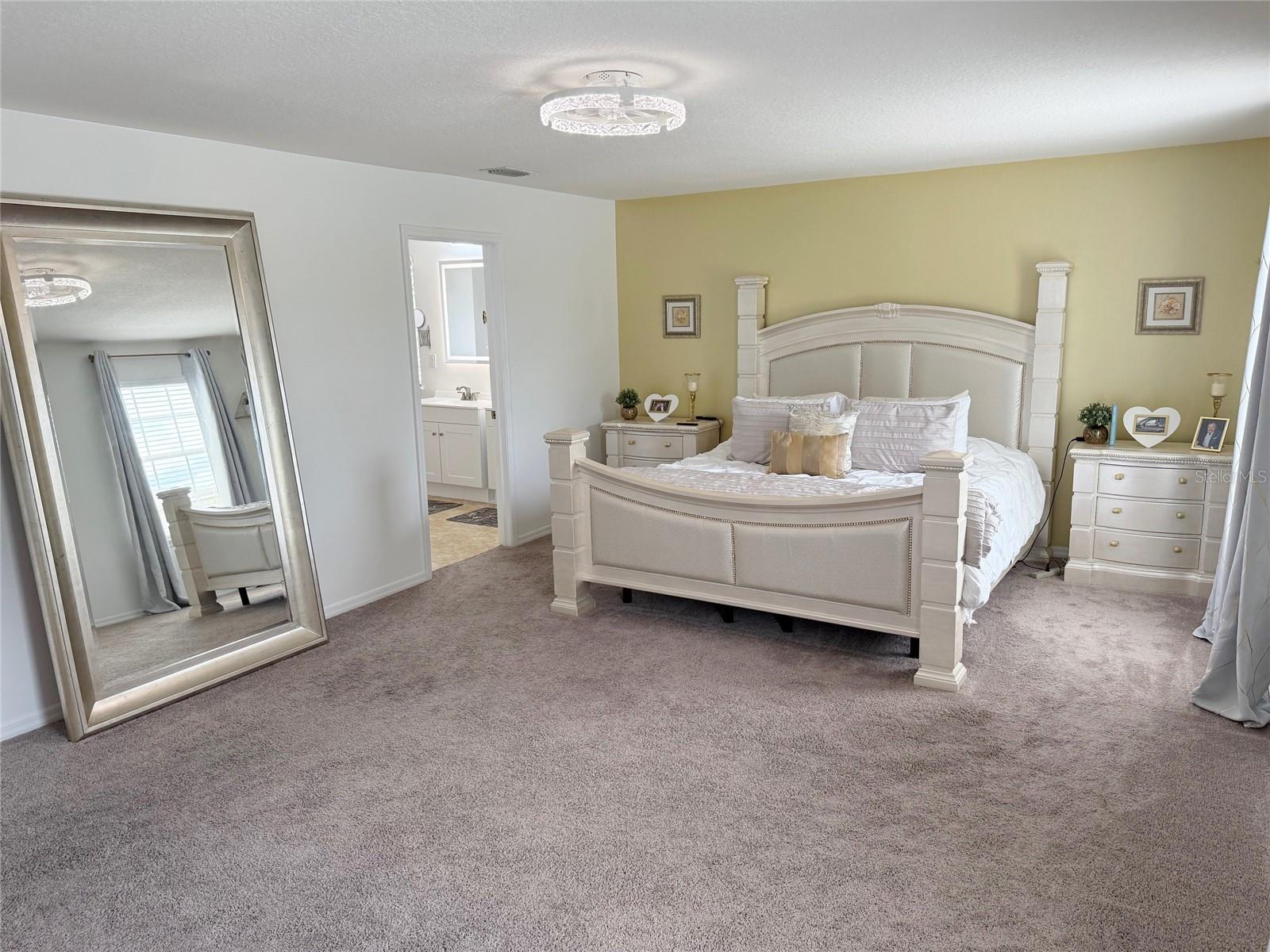 Image 13 of 39 For 12236 Fairlawn Drive